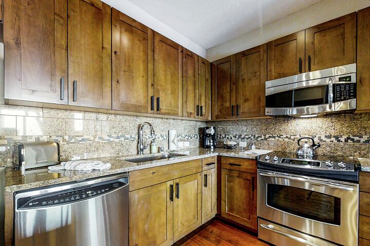 #5115 - Kitchen
