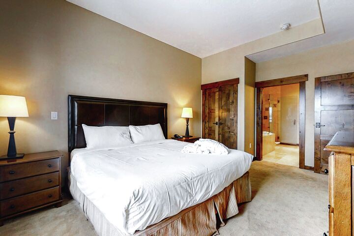 #5122 - Master Bedroom