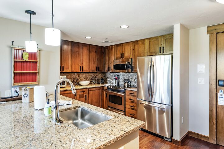 #3118 - Kitchen