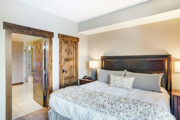 #4118 - Master Bedroom