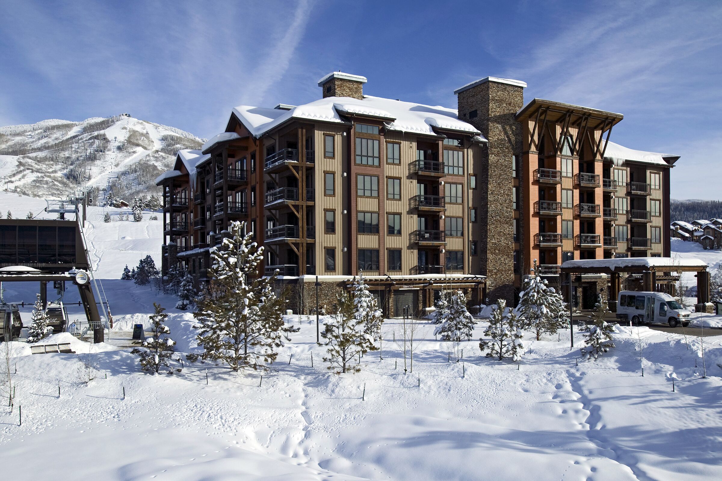 Trailhead Lodge