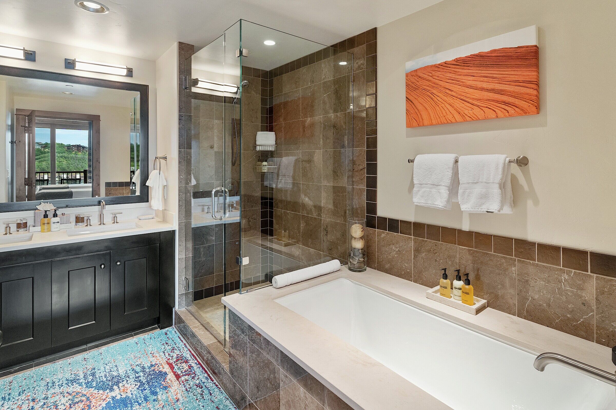 #2605 - Ensuite Bathroom