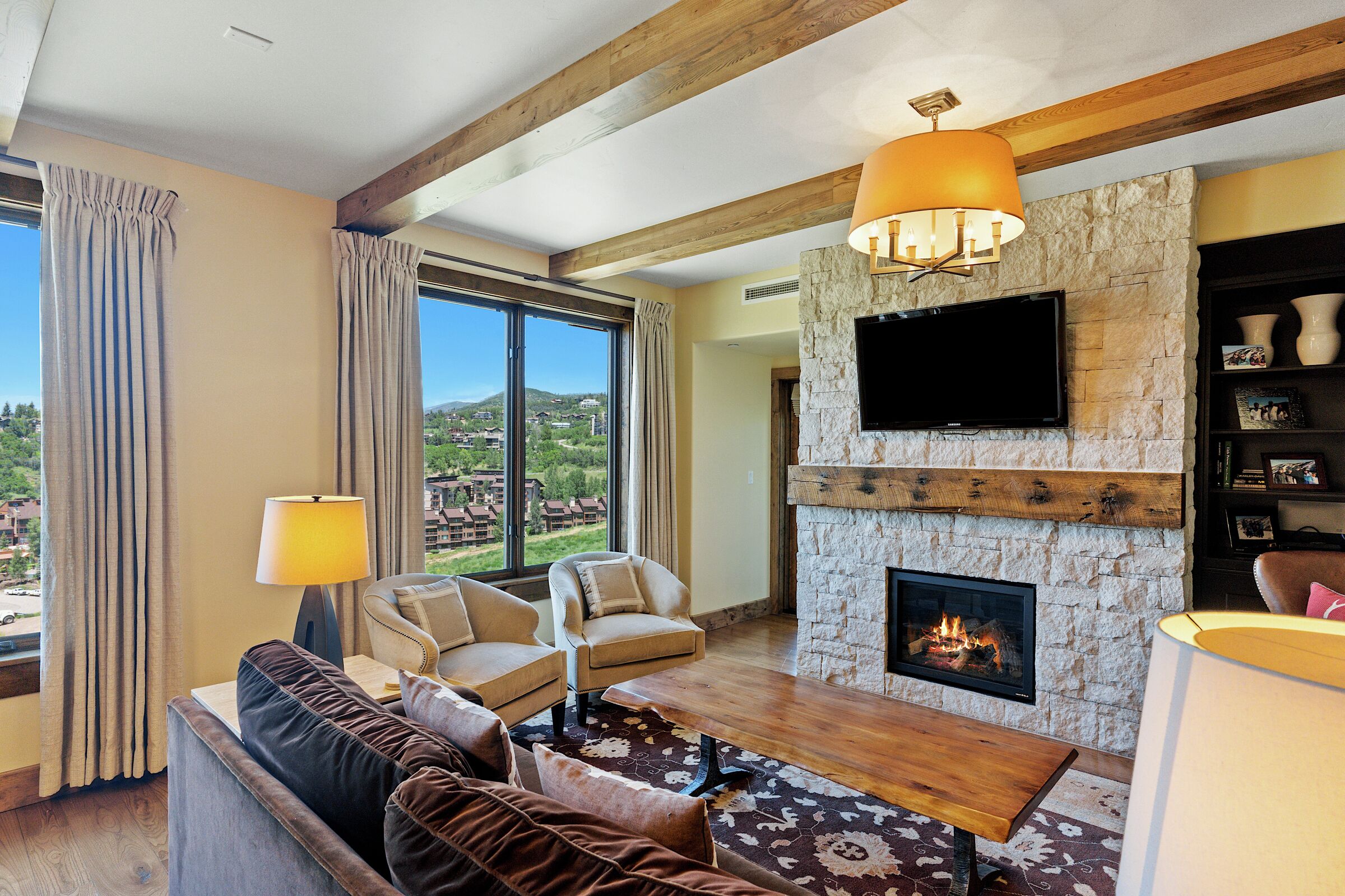 #2703 - Living Area