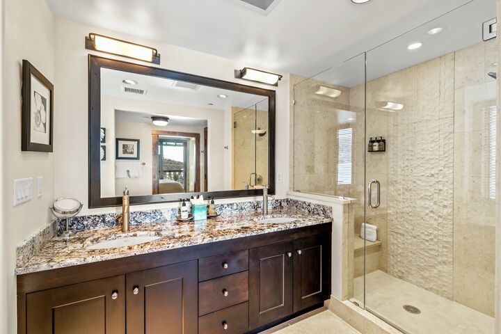 #2507 - Master Ensuite Bathroom