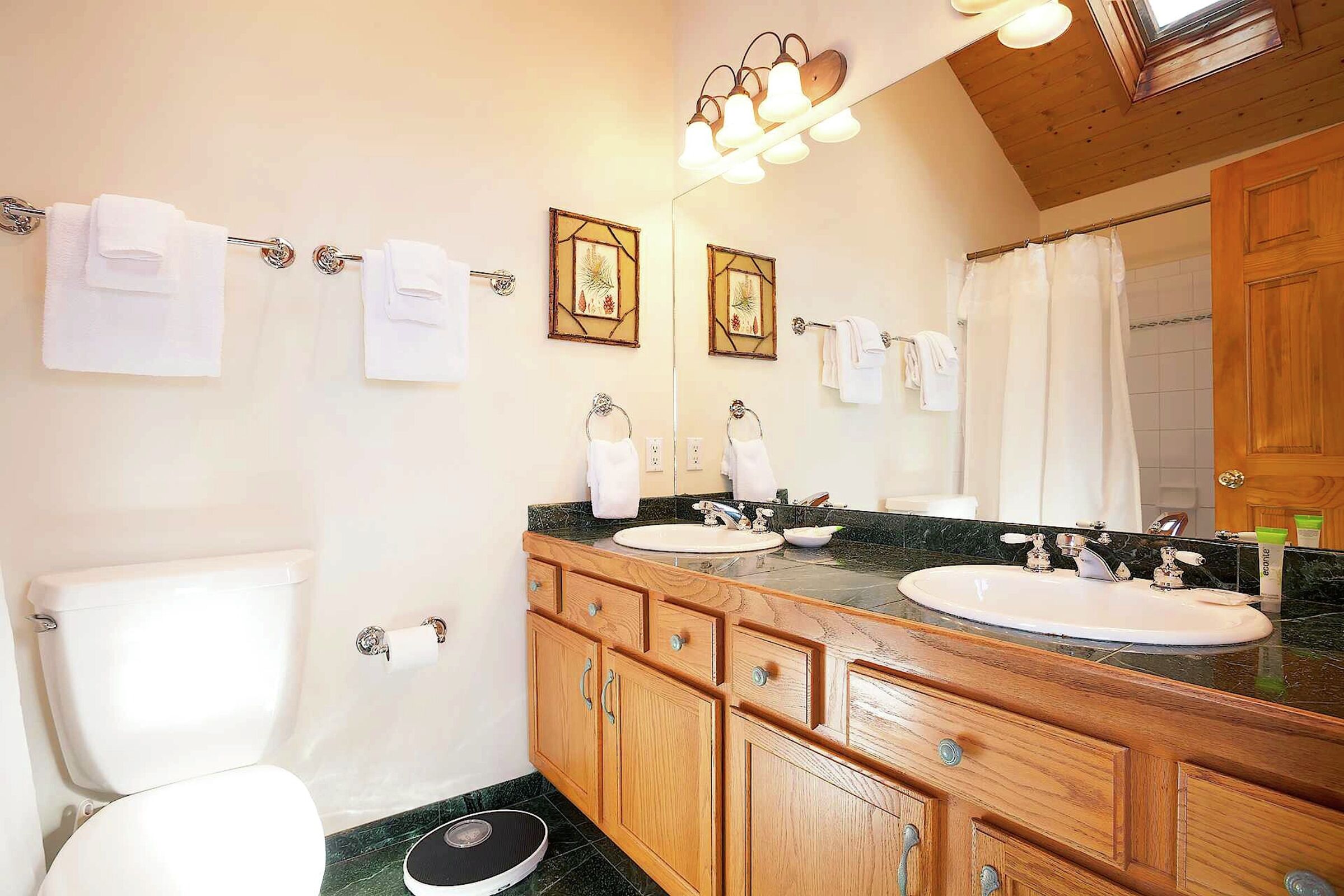 Master Ensuite Bathroom