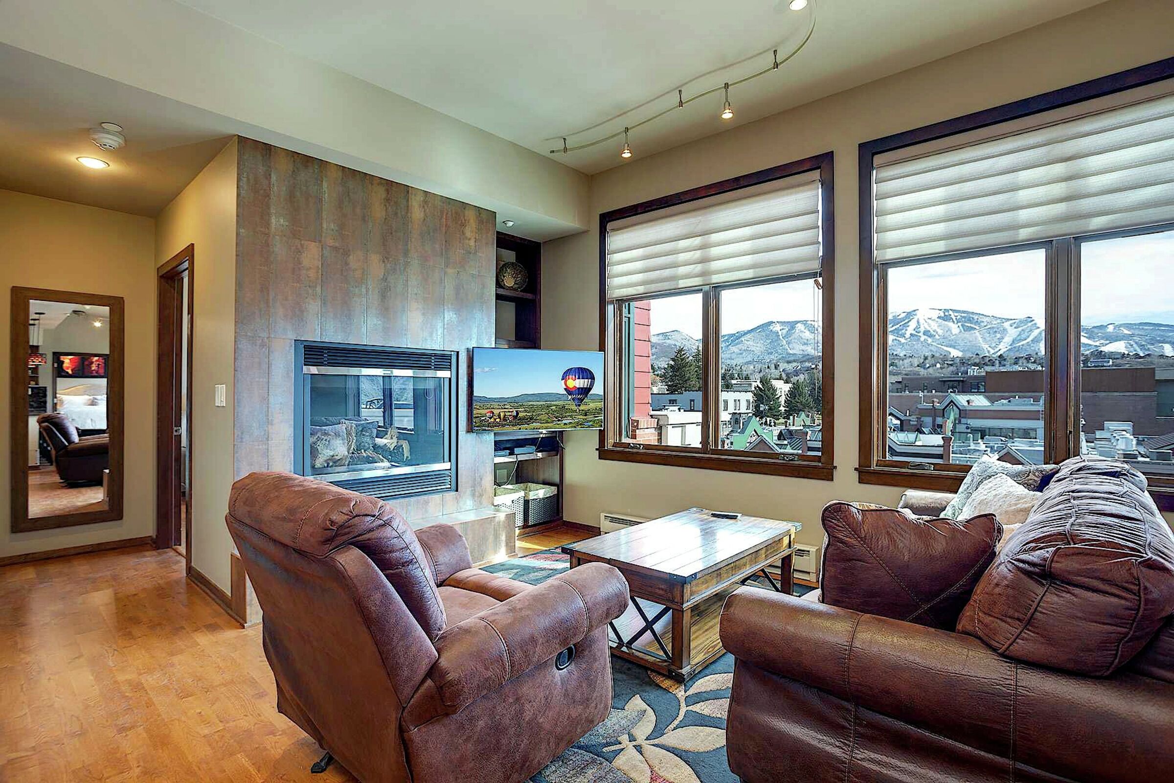 #301B - Living Room