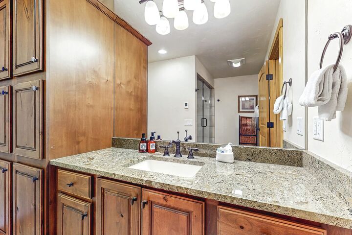 #204 - Master Ensuite Bathroom