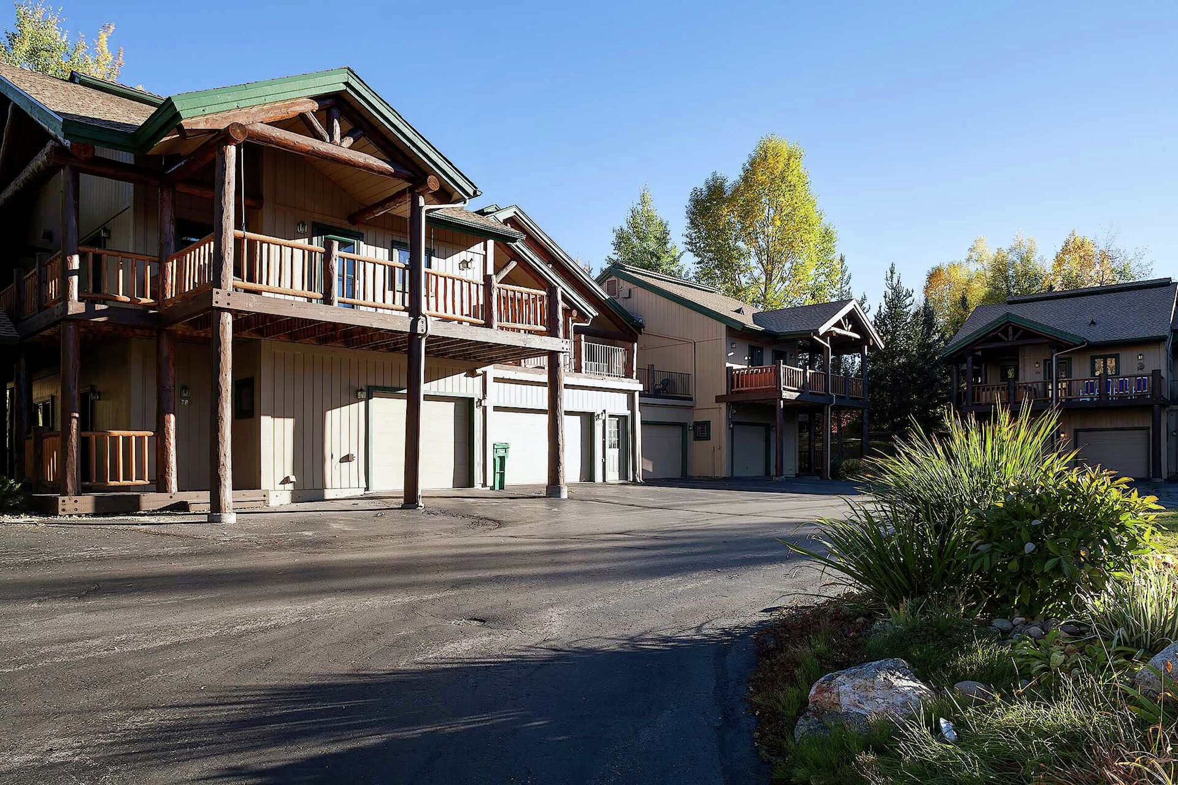 Saddle Creek Townhomes