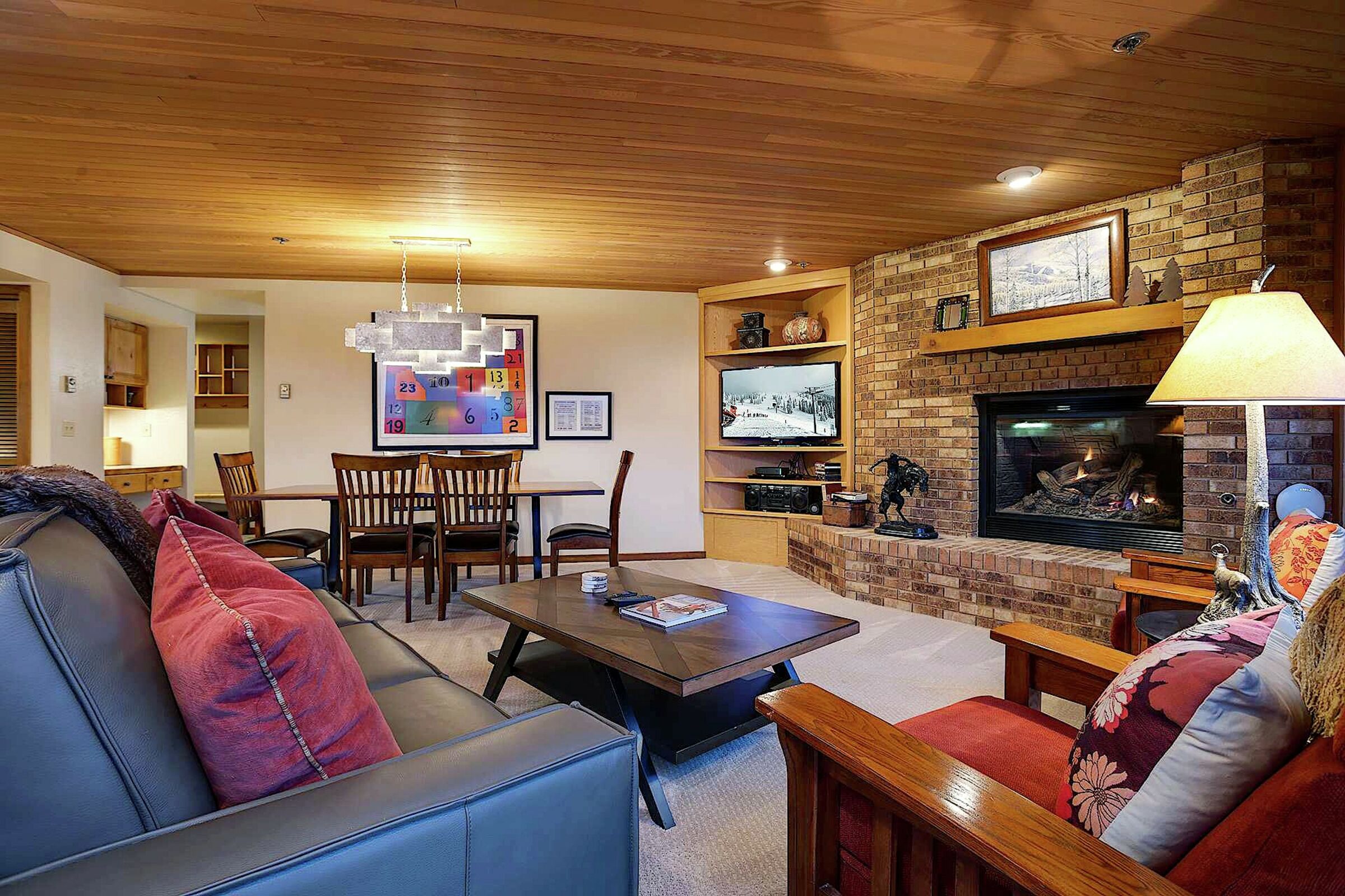 #123 - Living Room & Dining Room