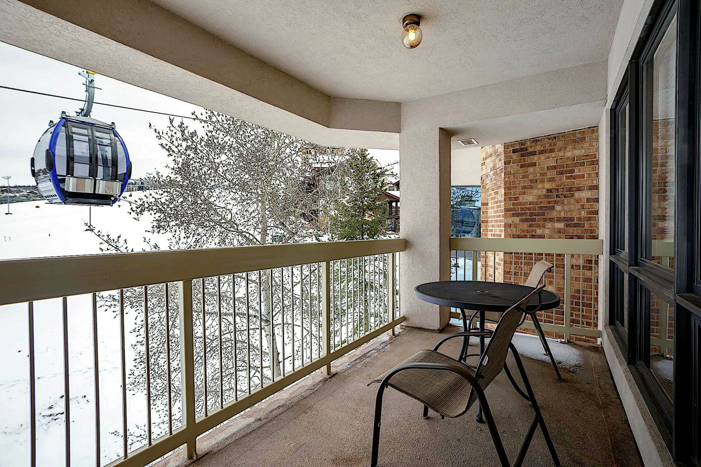 #142 - Balcony