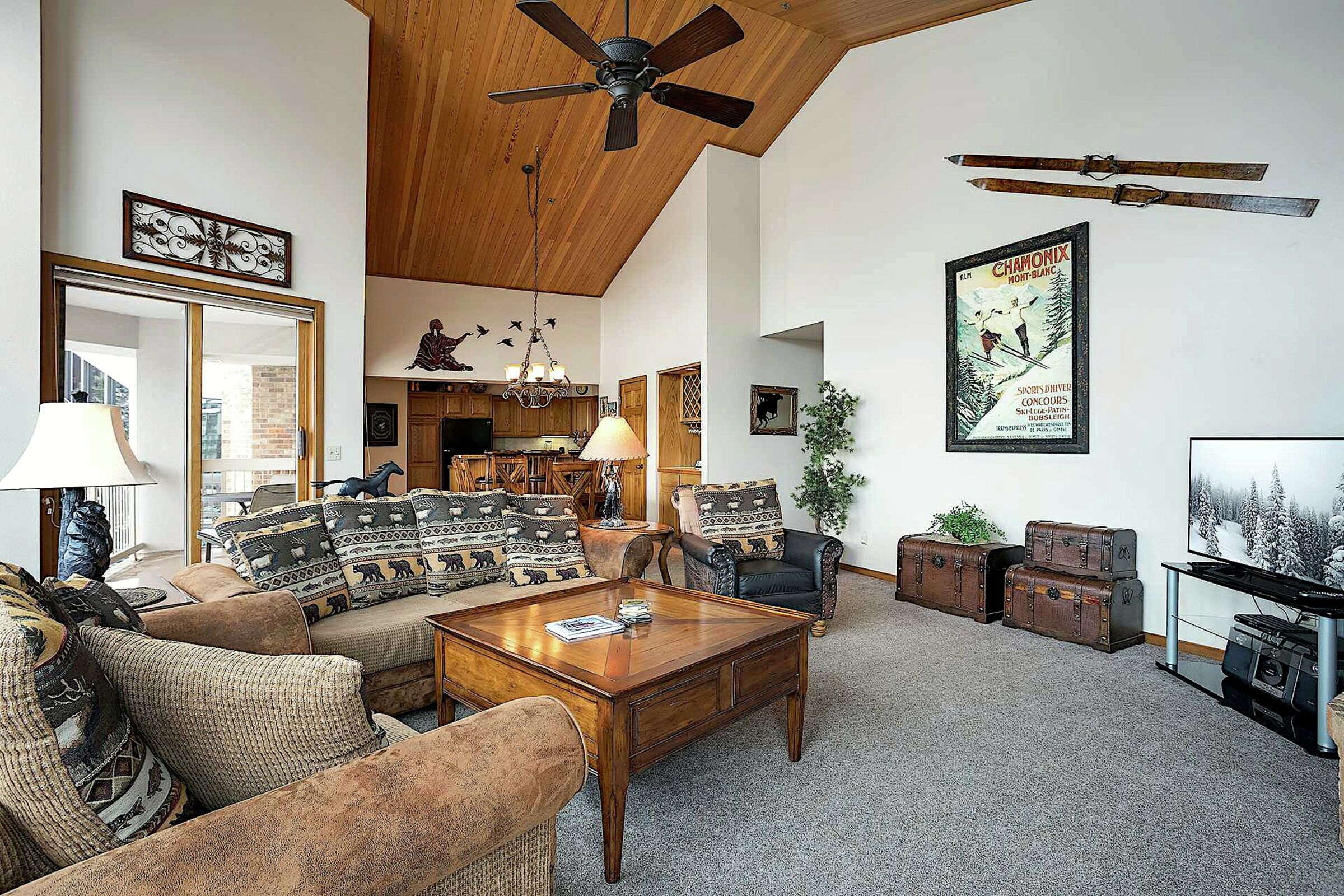 #142 - Living Area