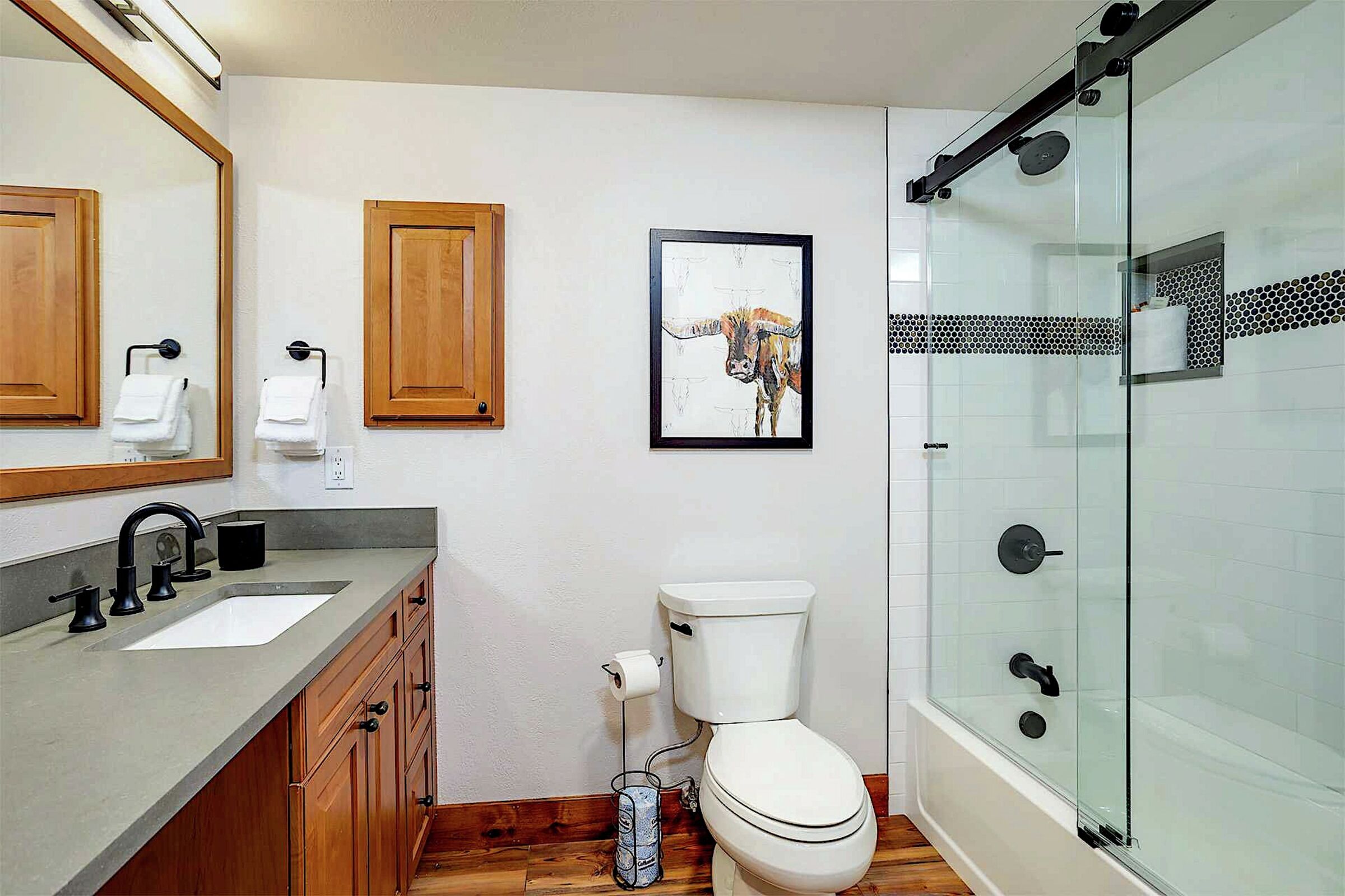 #211 - Bathroom