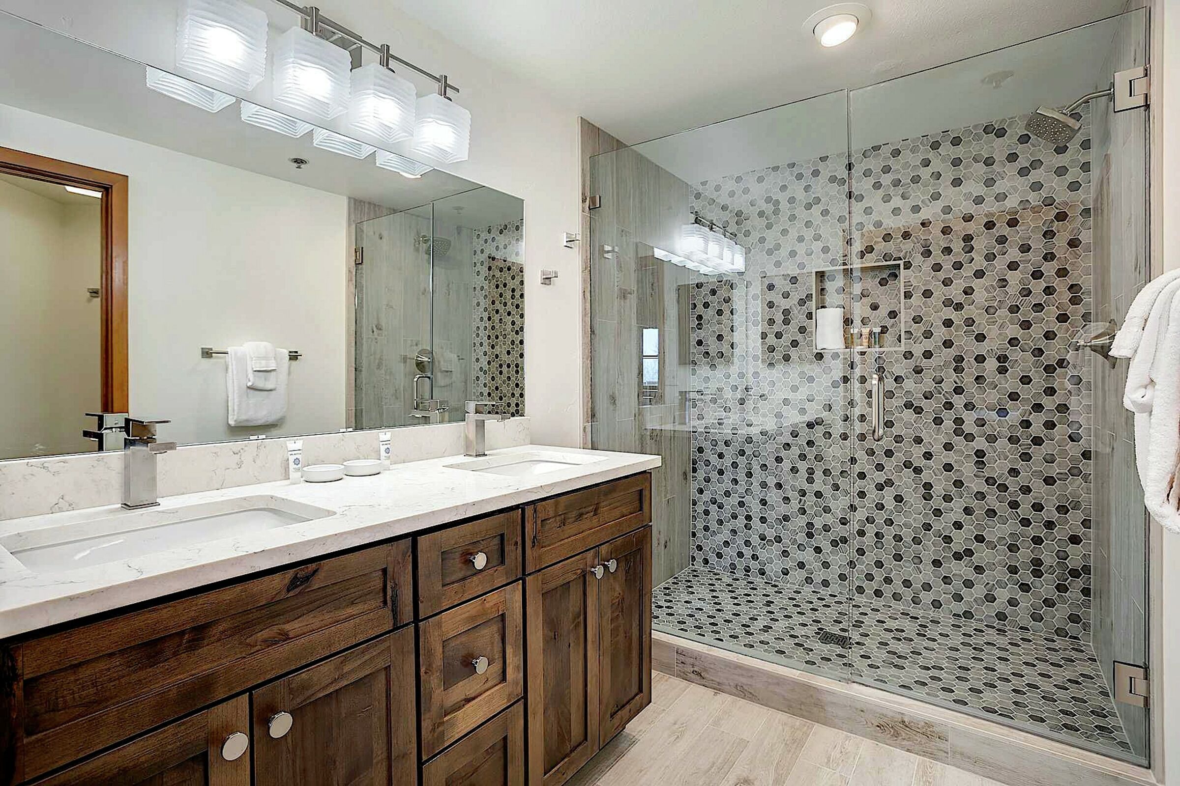 #212 - Bathroom