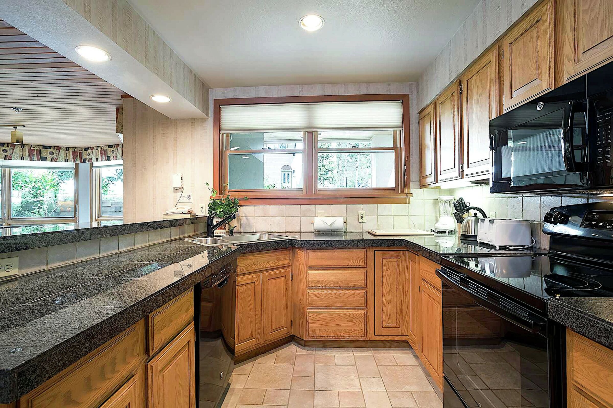 #213 - Kitchen