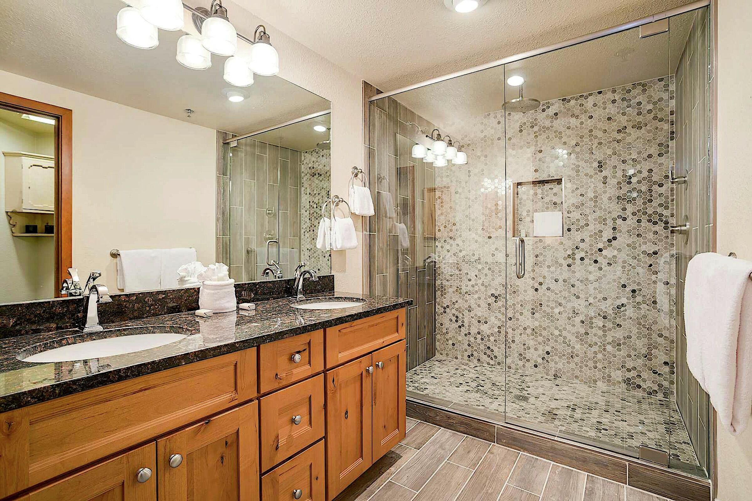 #222 - Bathroom