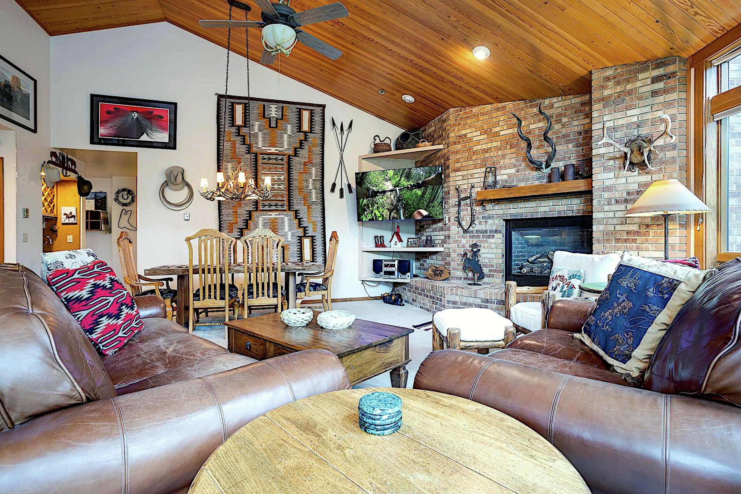 #232 - Living Room