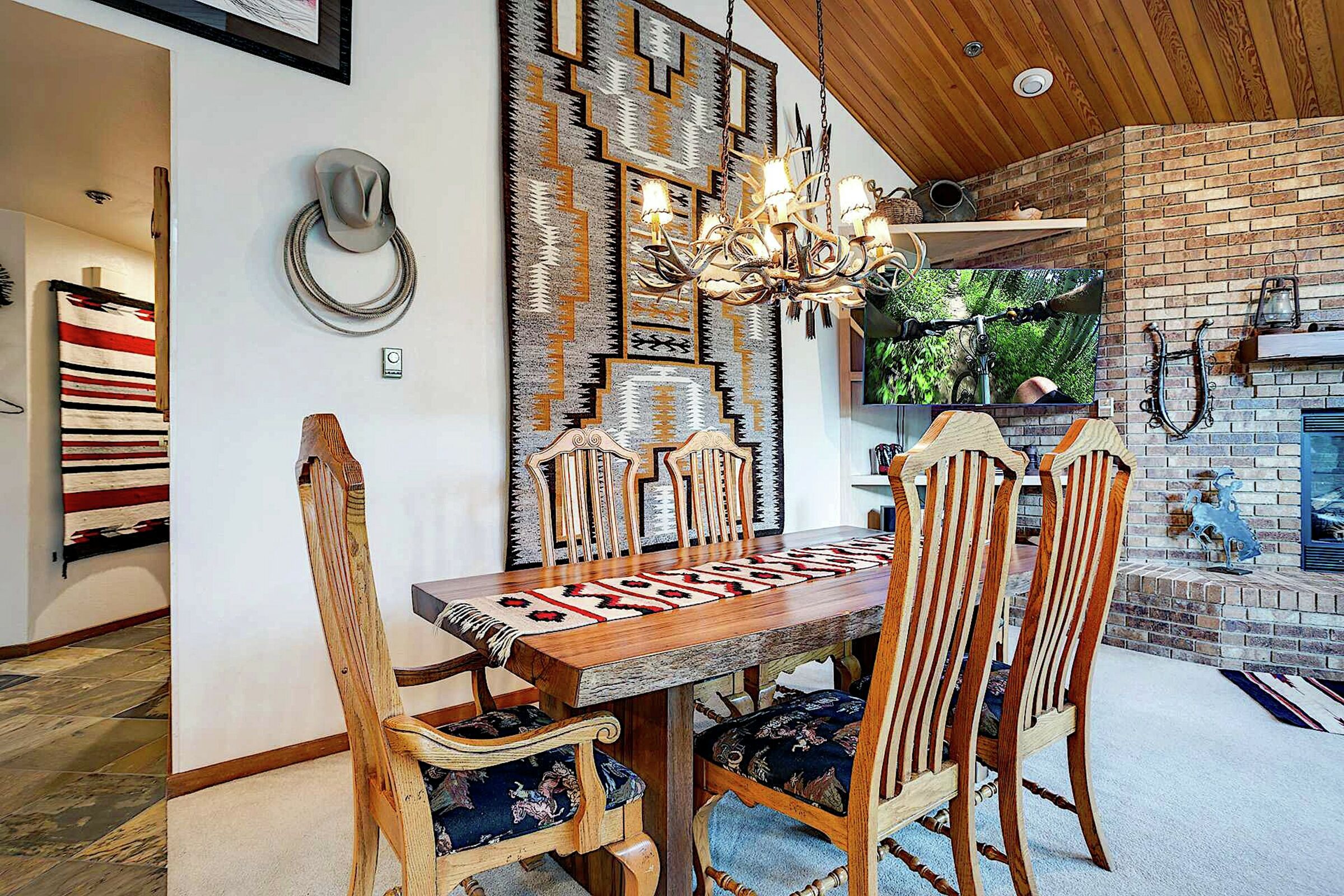 #232 - Dining Room