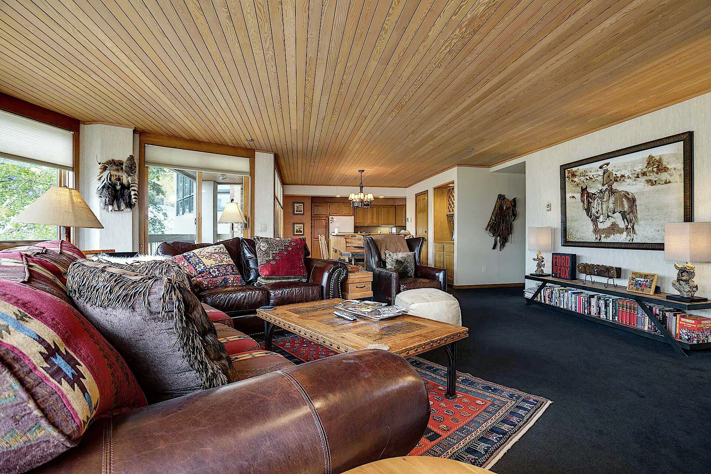 #122 - Living Area