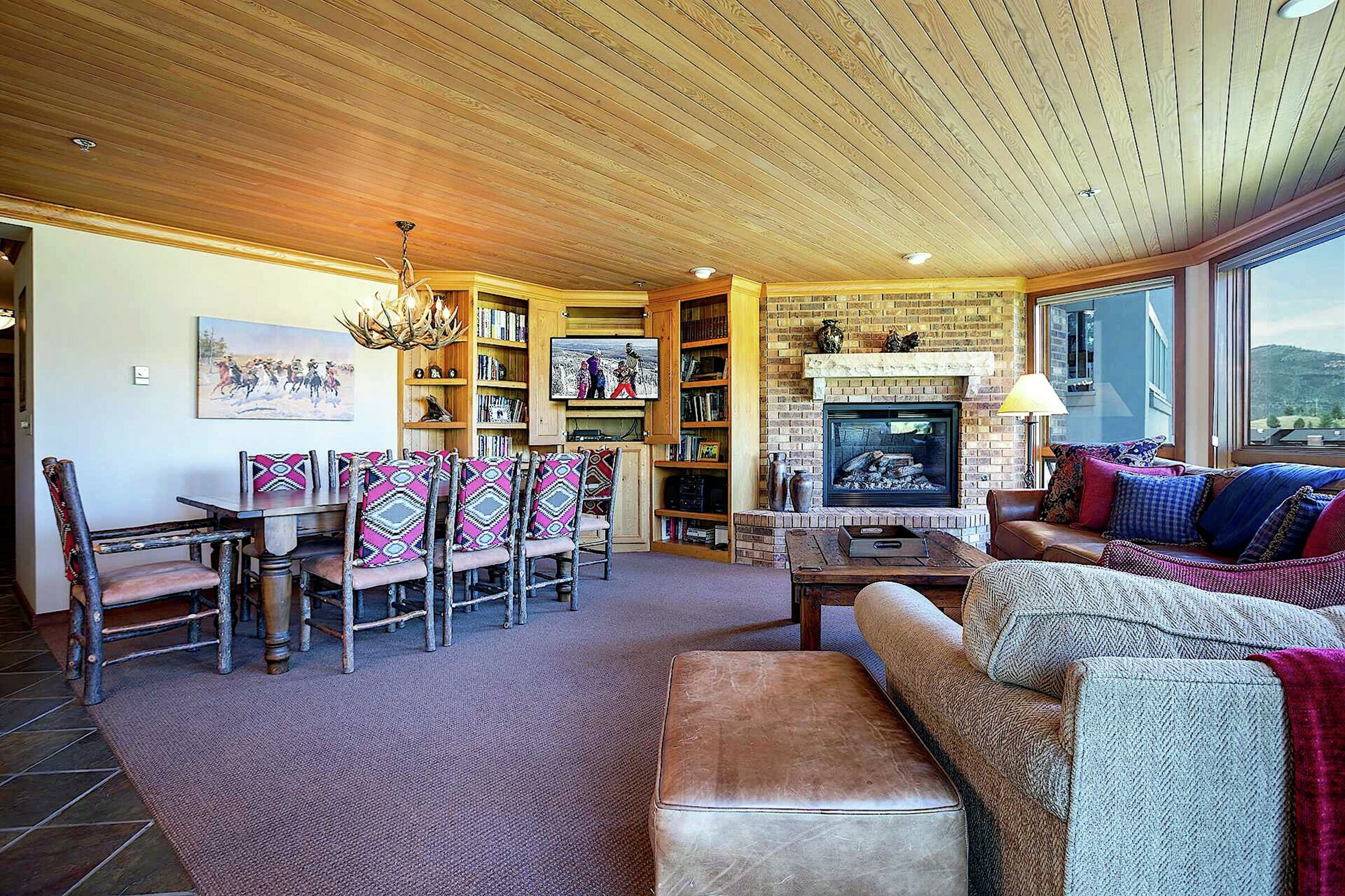 #121 - Living Room