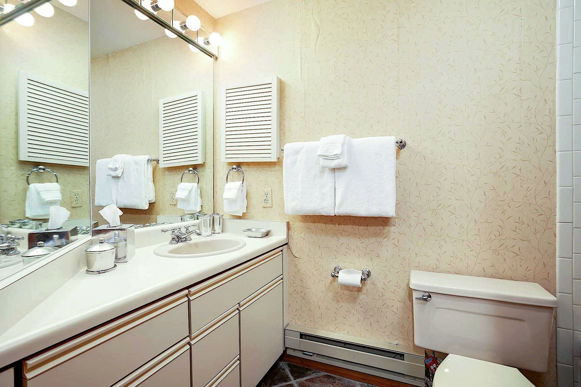 #121 - Bathroom