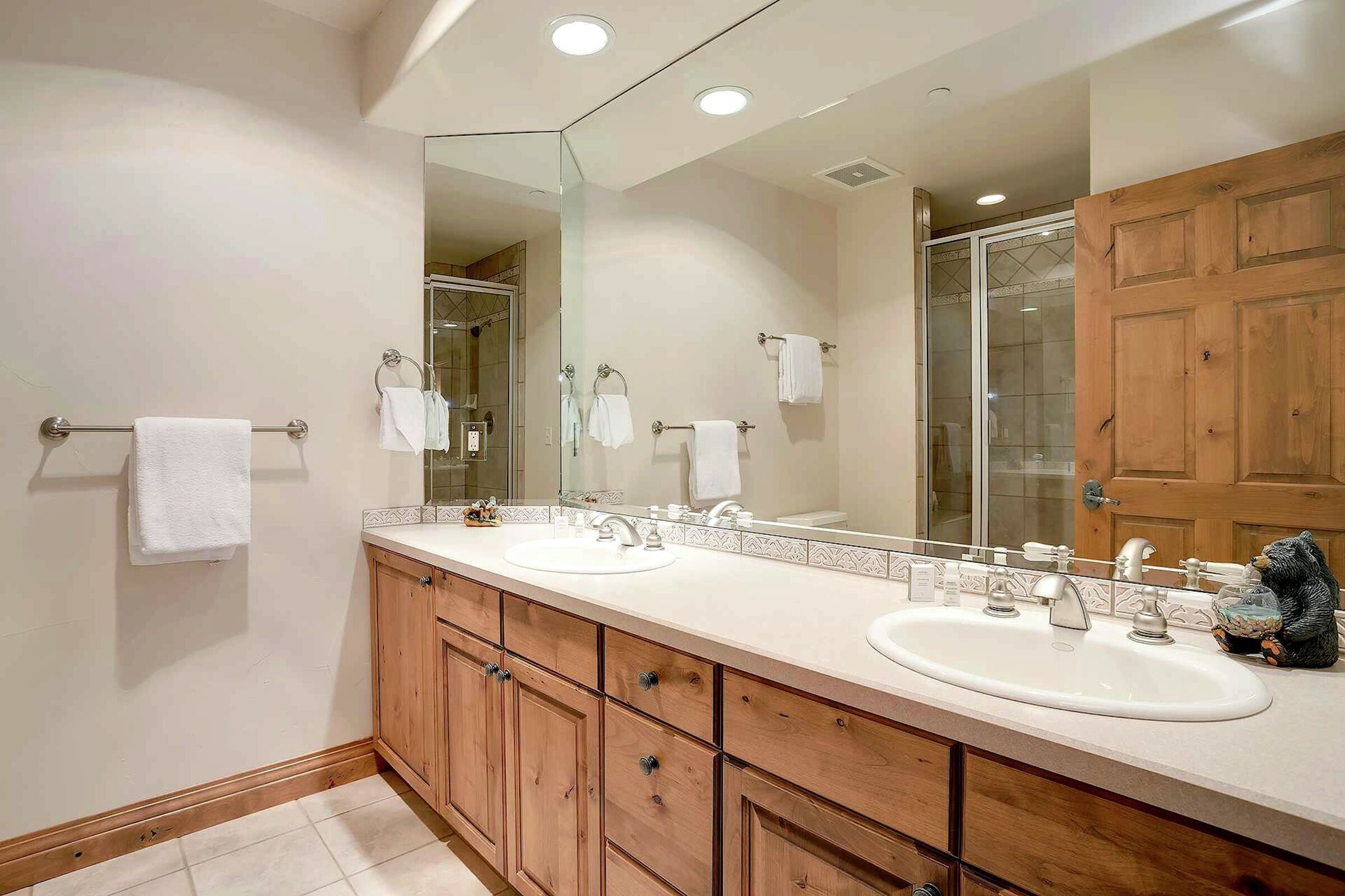 #313 - Bathroom