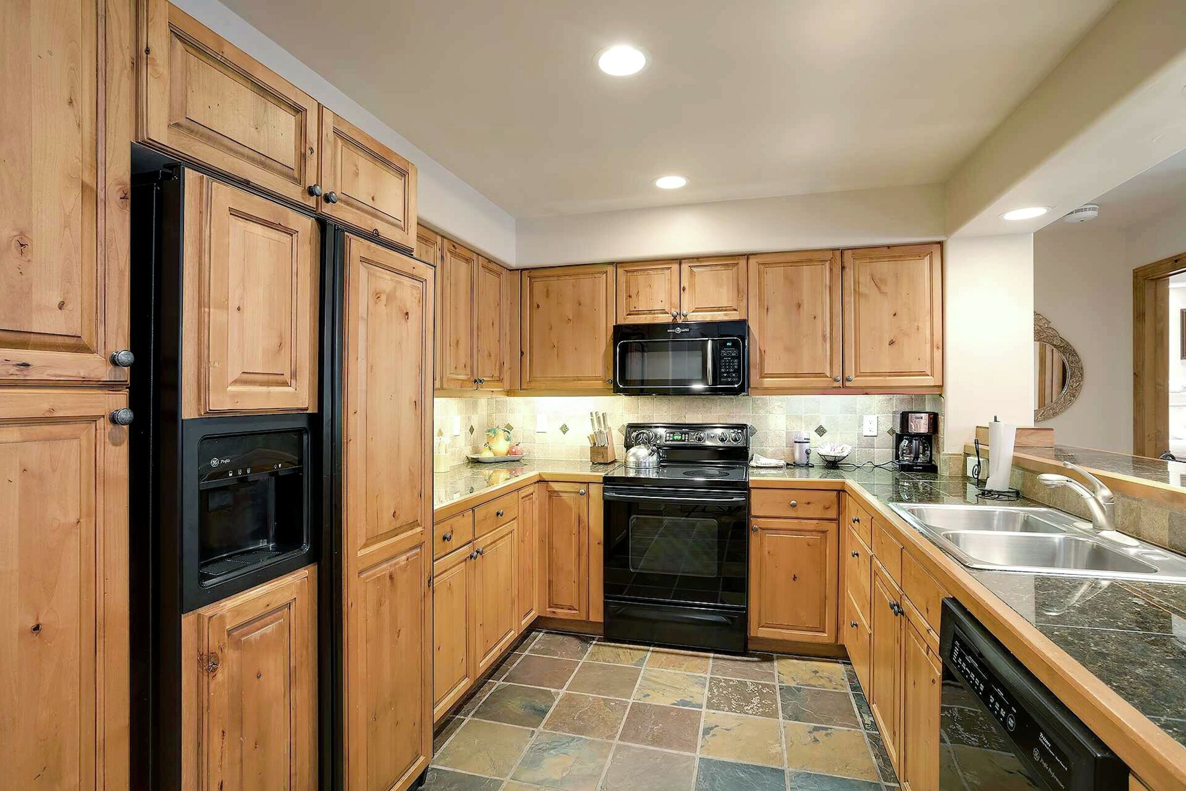 #324 - Kitchen