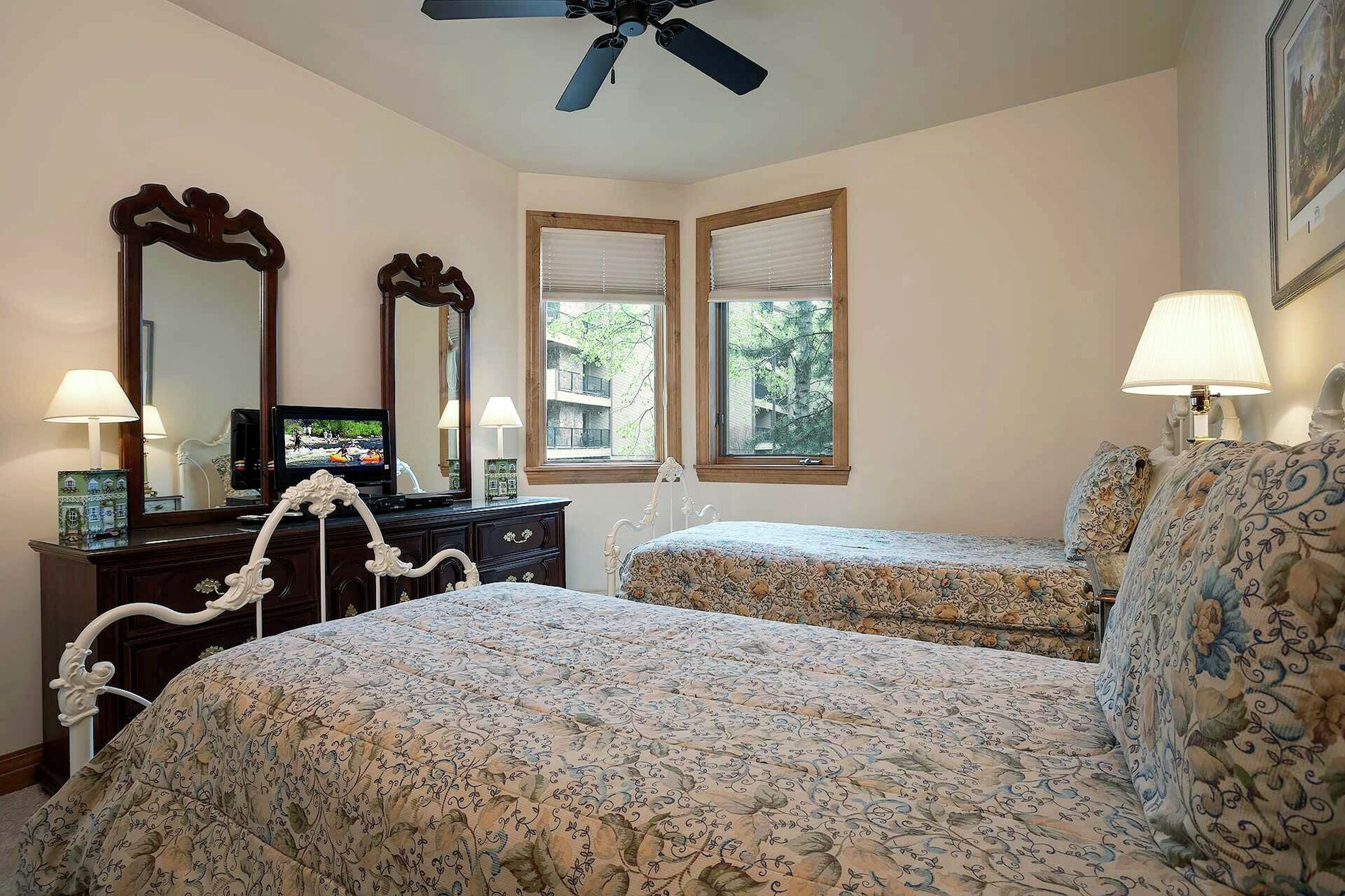 #324 - Bedroom