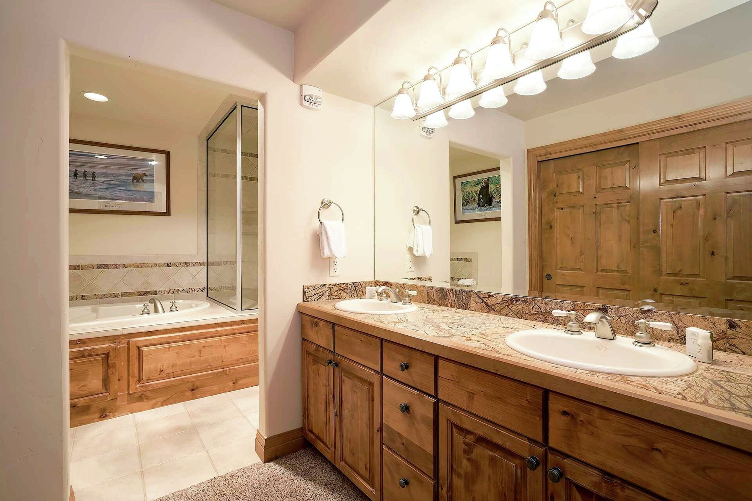 #333 - Bathroom