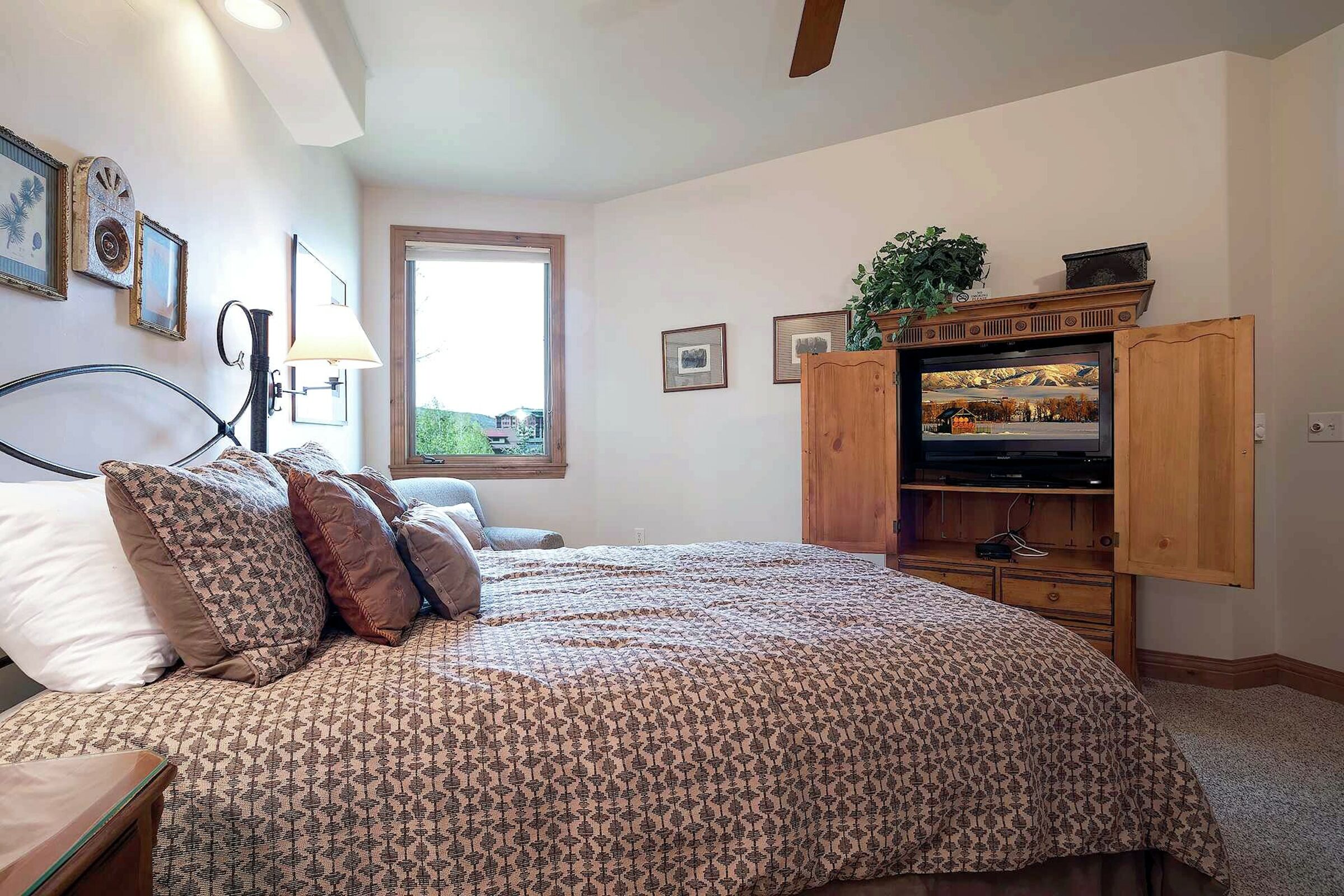 #333 - Bedroom