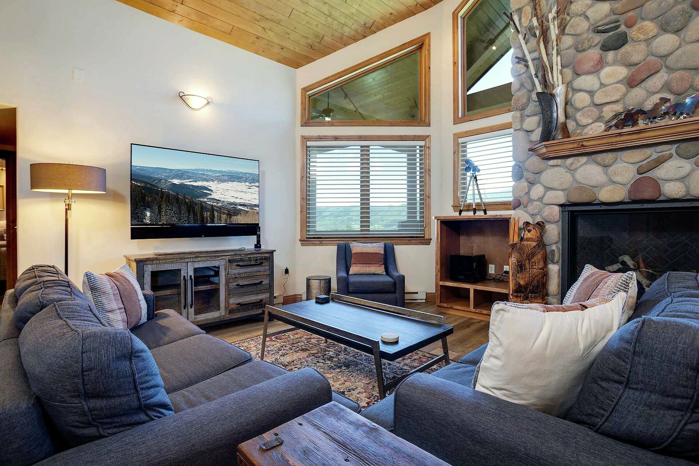 #343 - Living Room