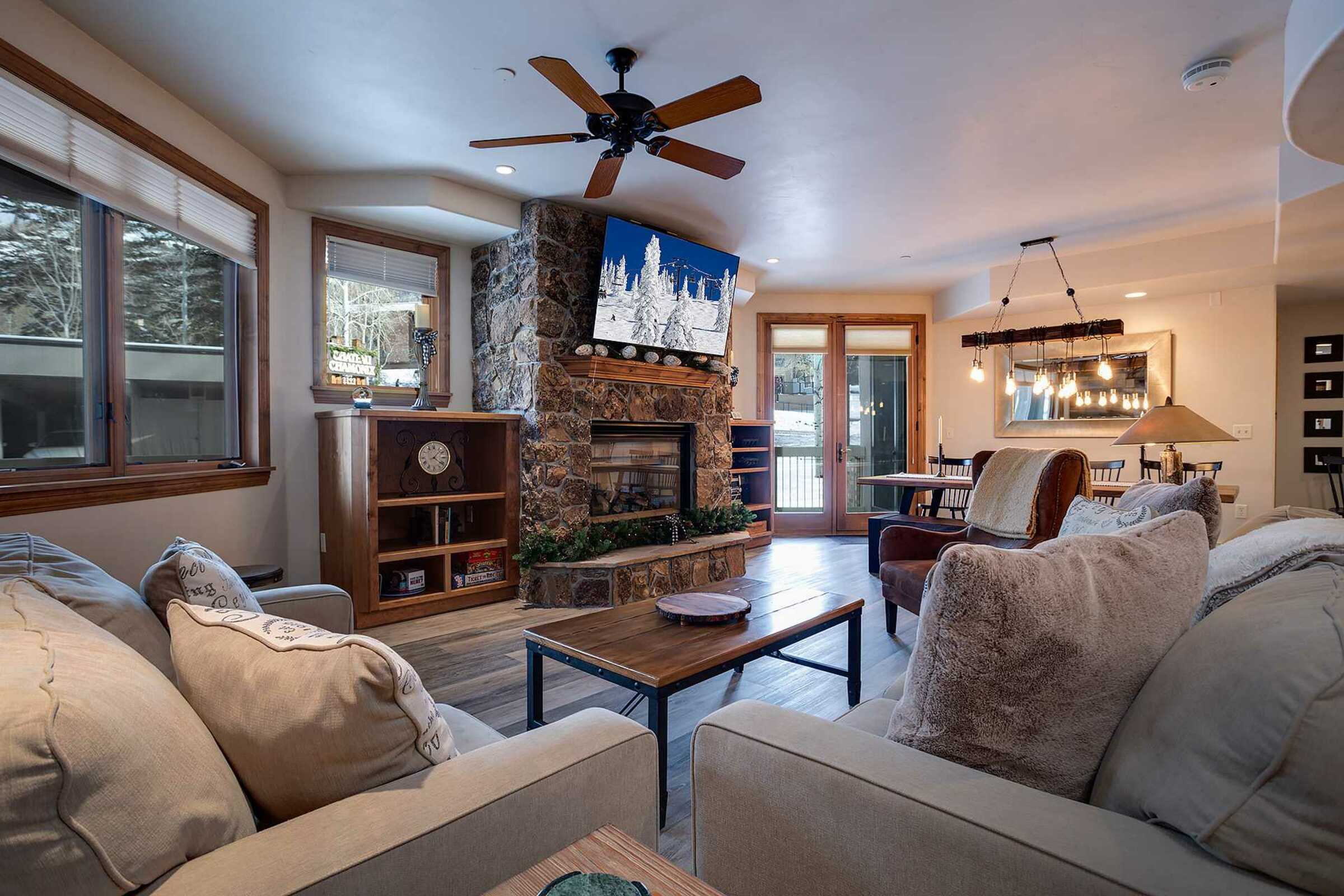 #326 - Living Room