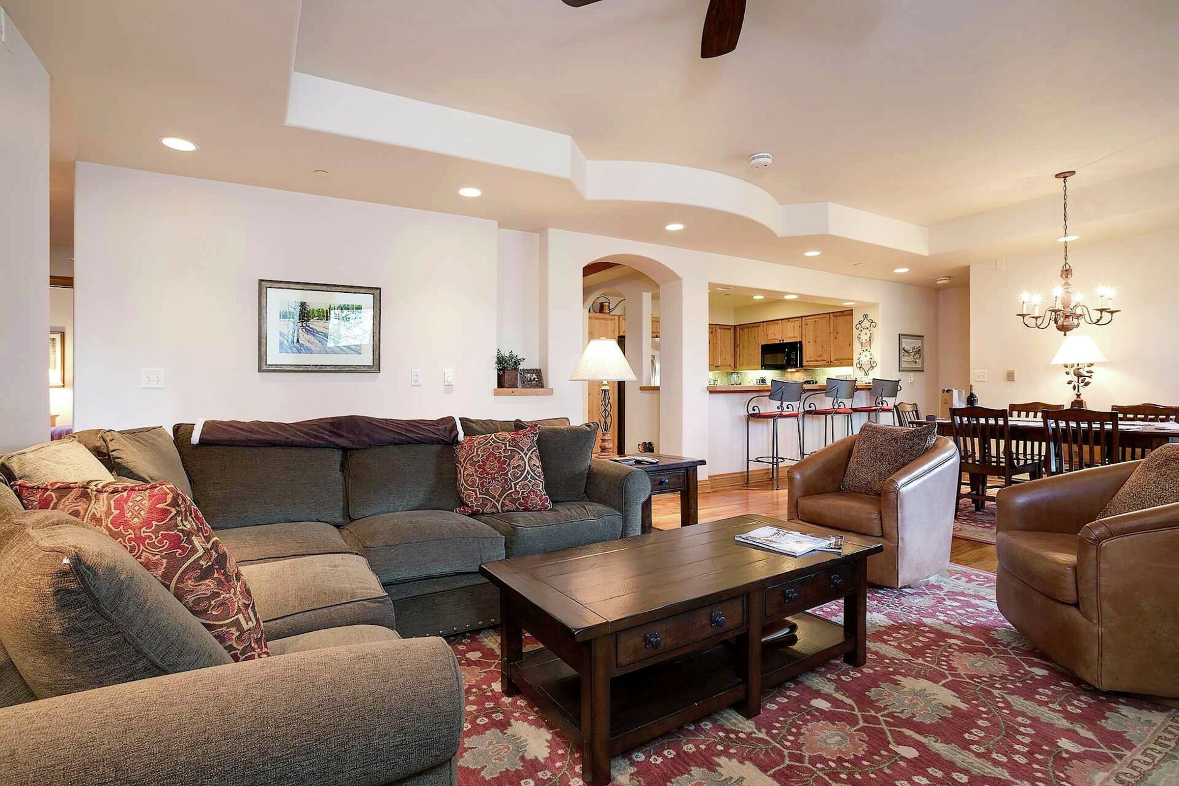 #325 - Living Area