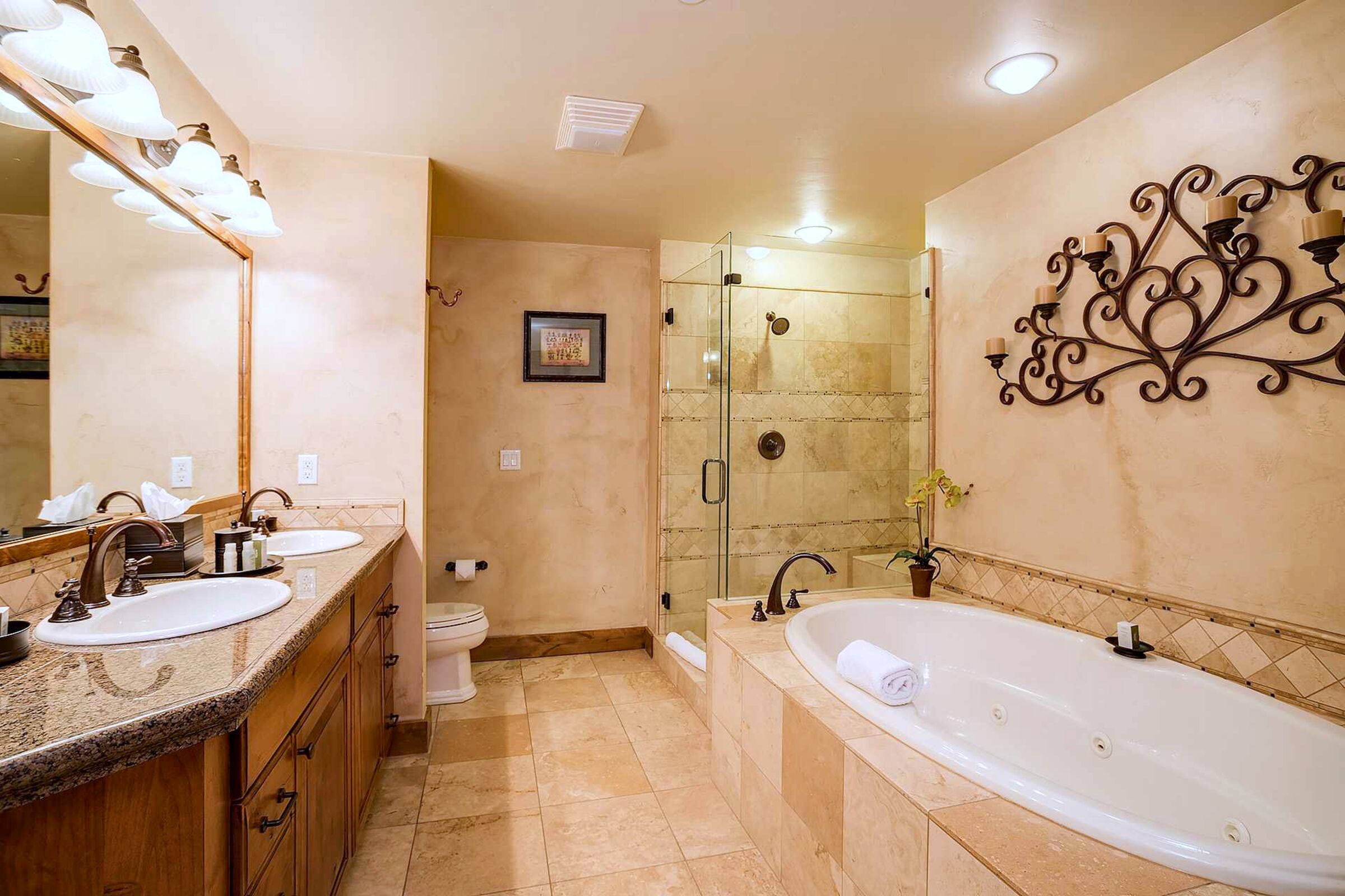#2E2 - Master Ensuite Bathroom