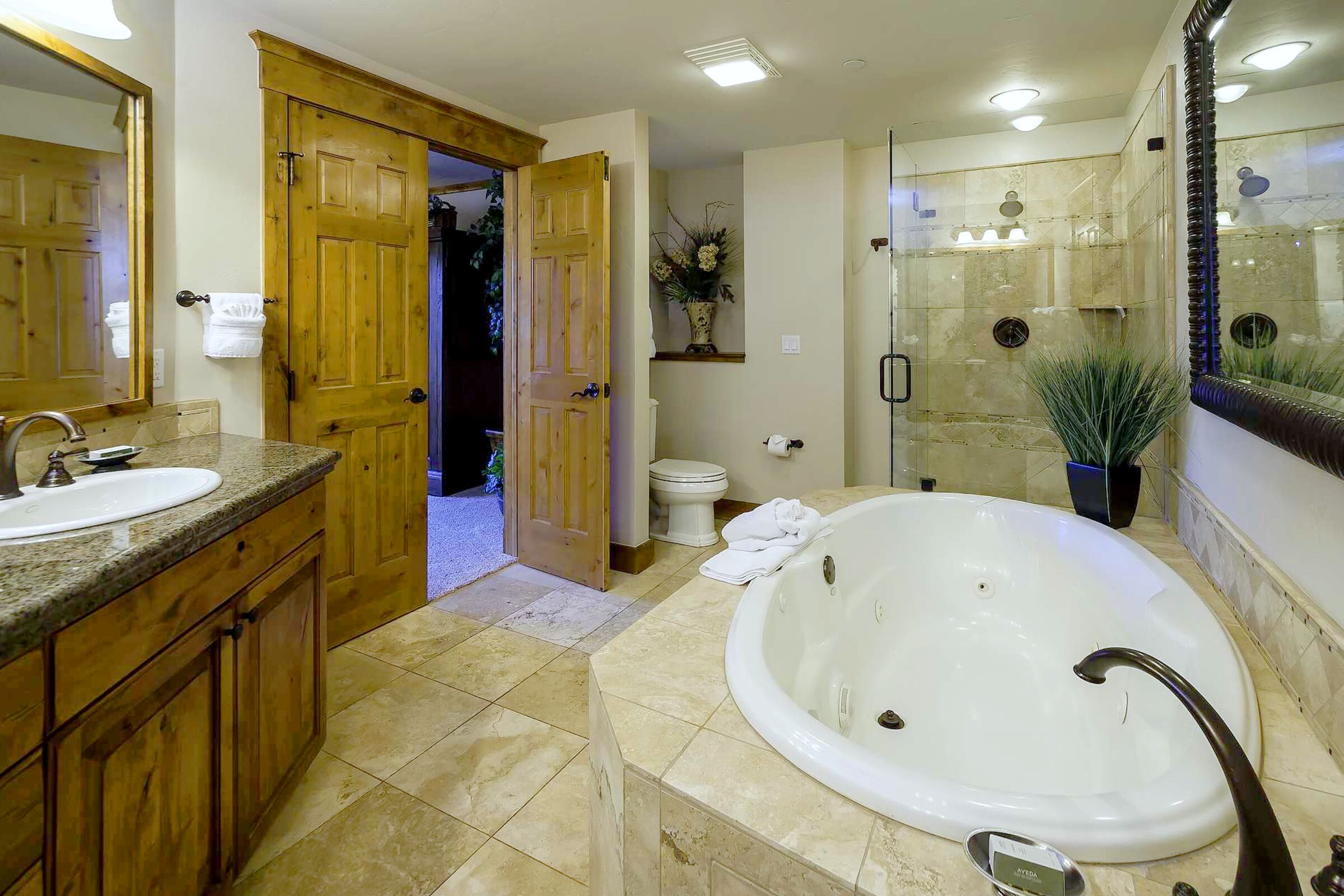 #5B2 - Master Ensuite Bathroom