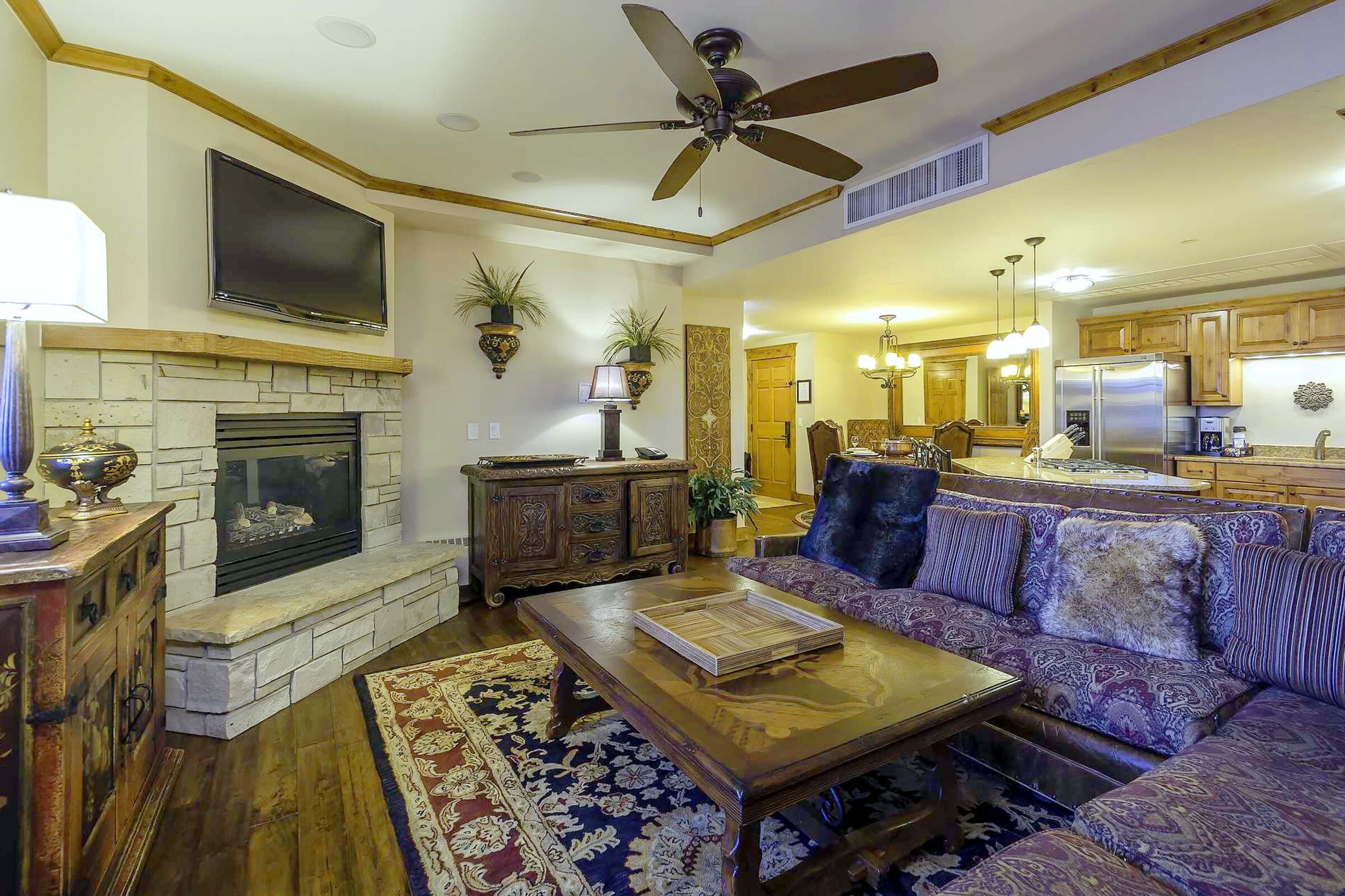 #5B2 - Living Area
