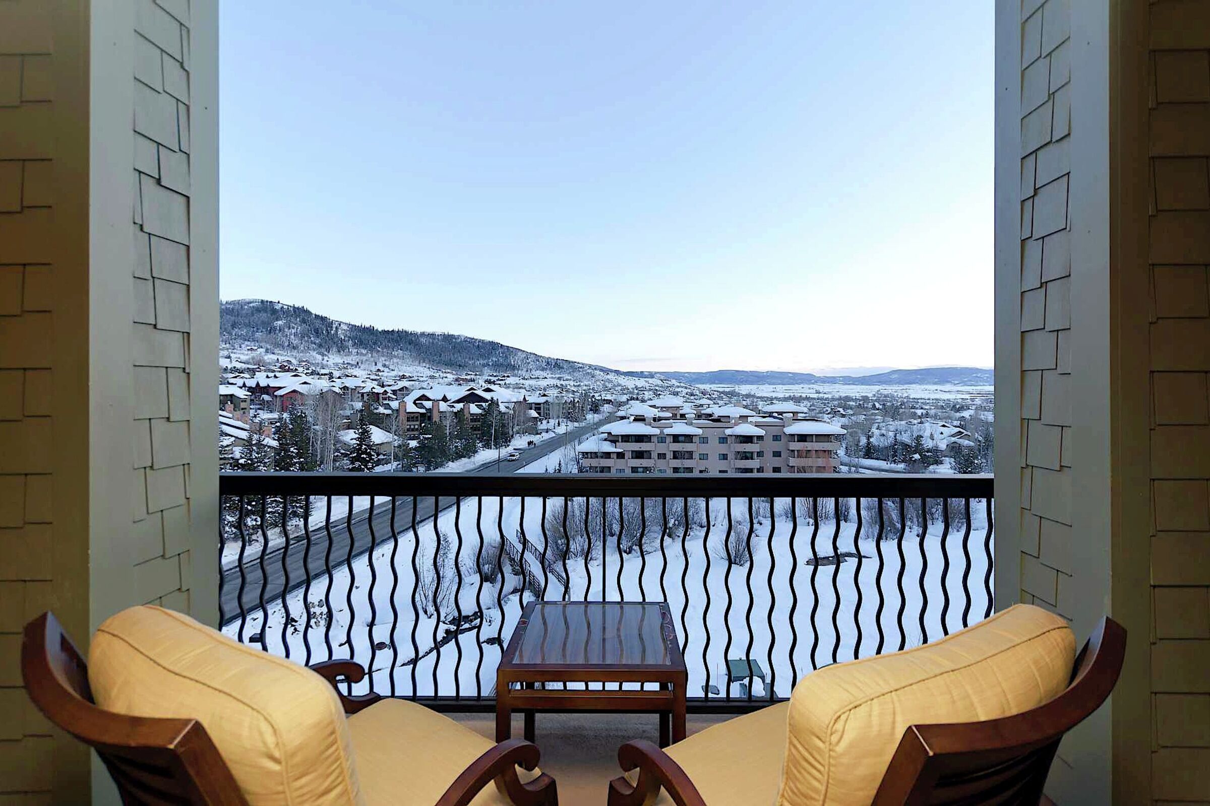 #5B2 - Balcony
