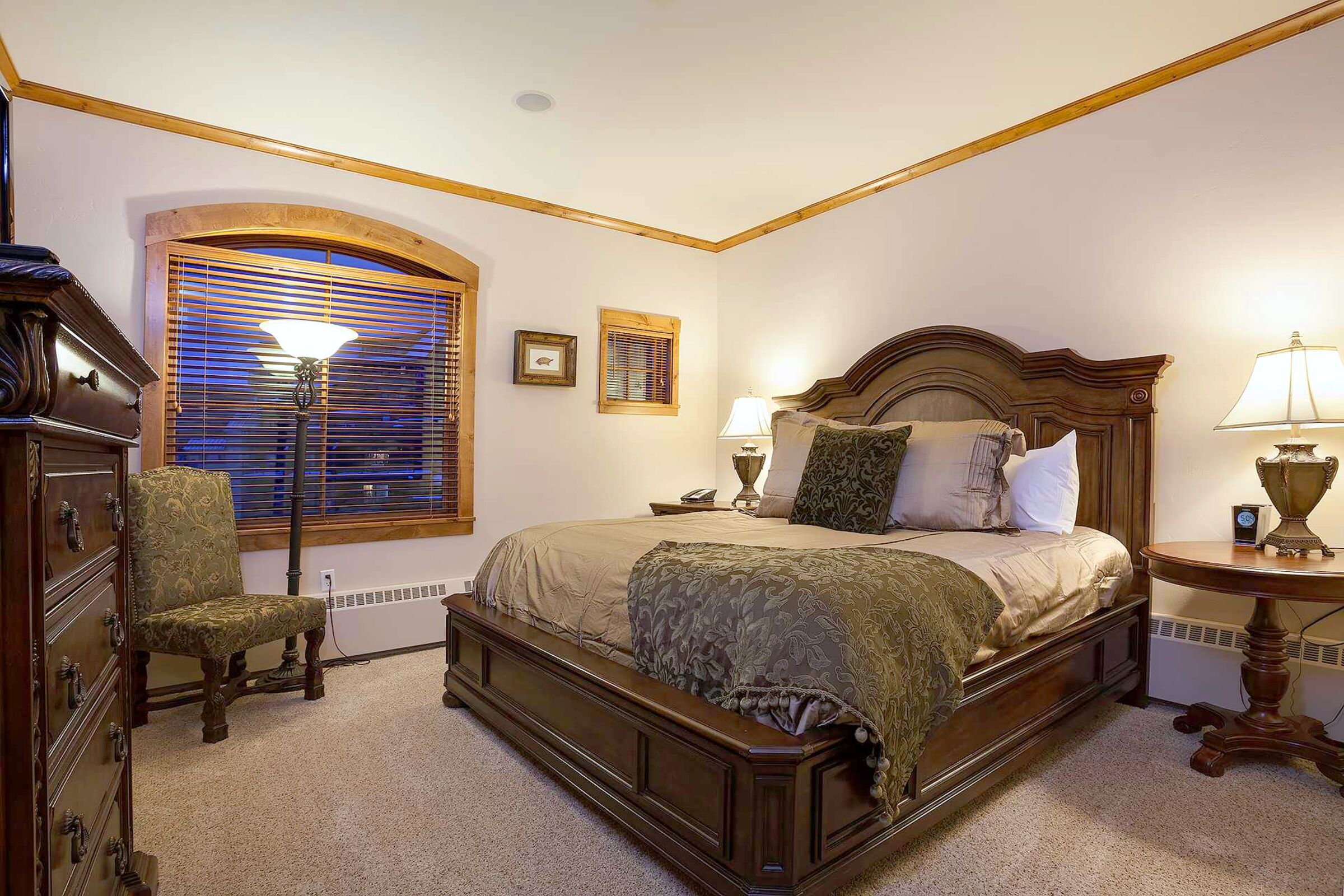 #5E2 - Master Bedroom