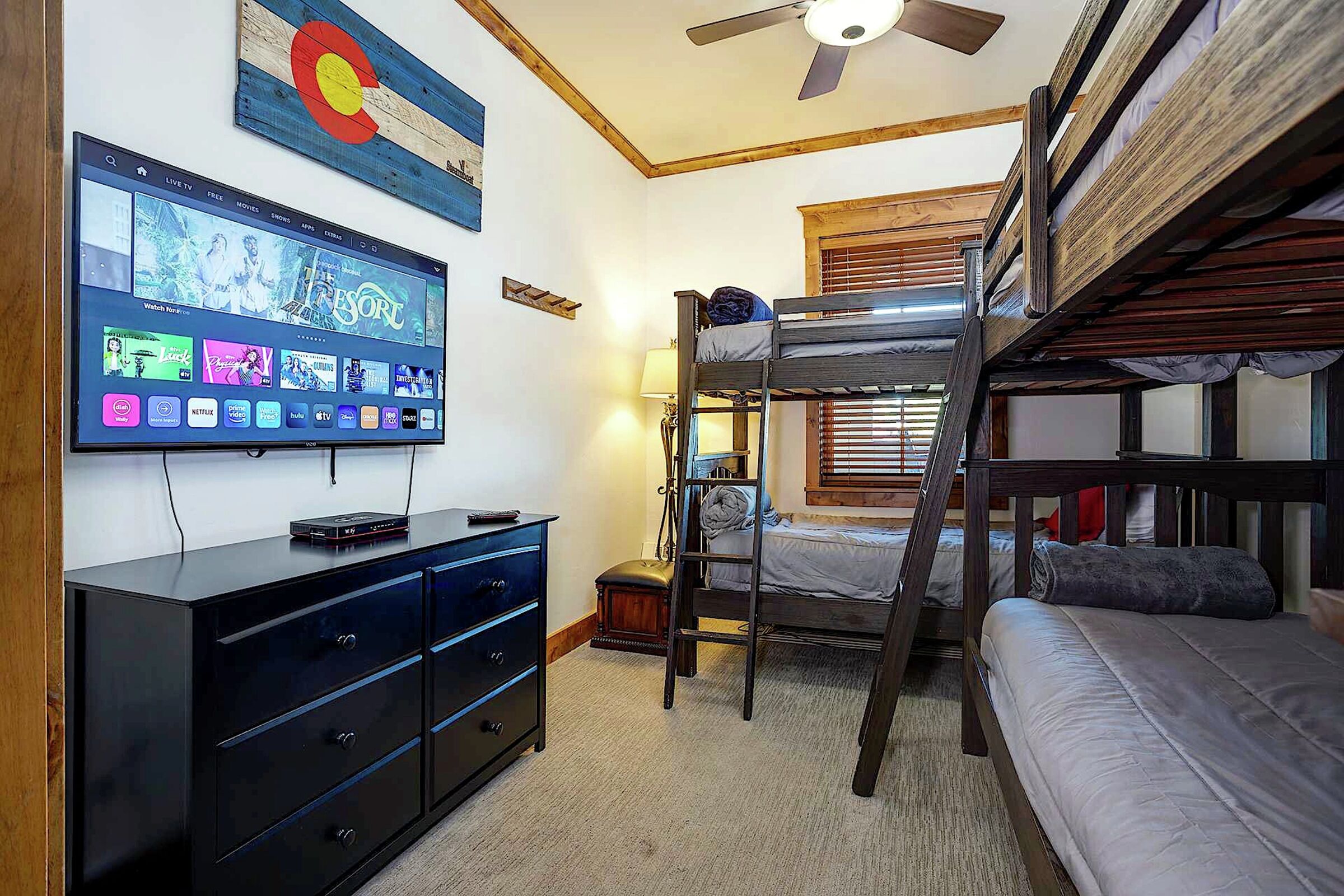 #2B2 - Den with Bunk Beds