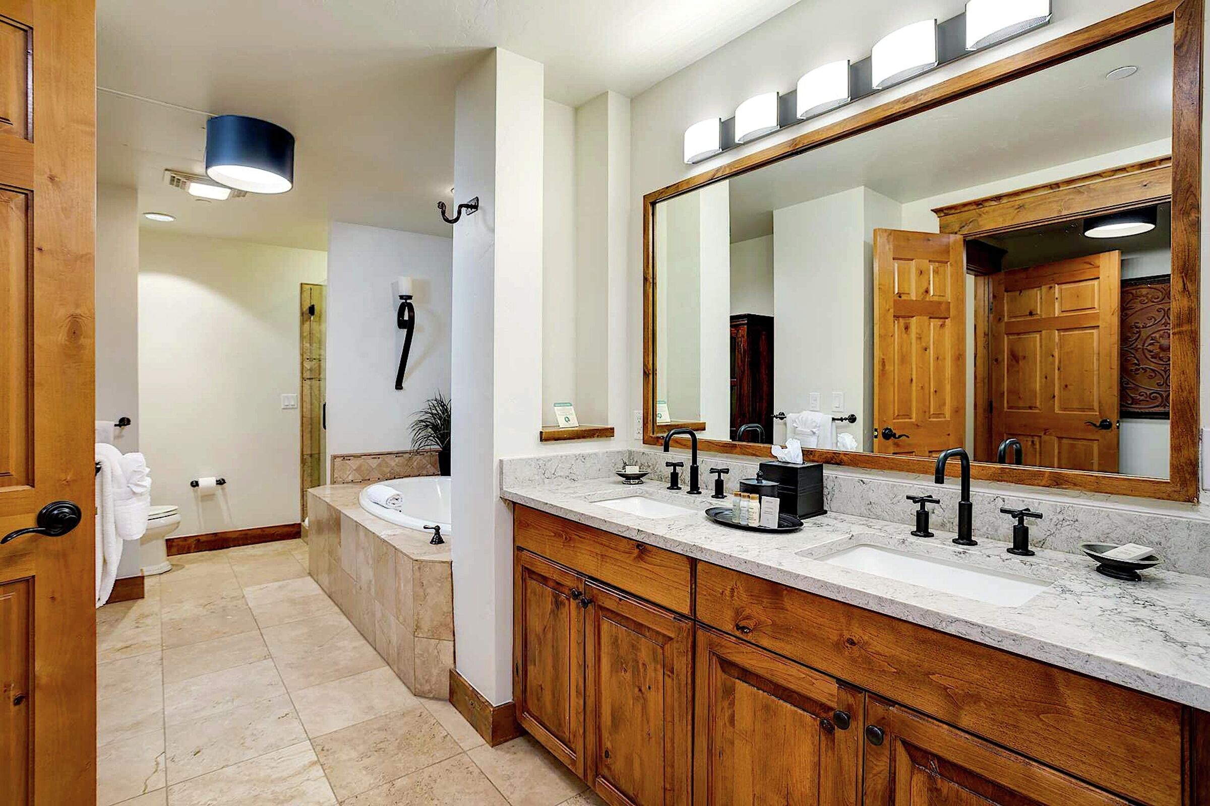 #5D - Bathroom