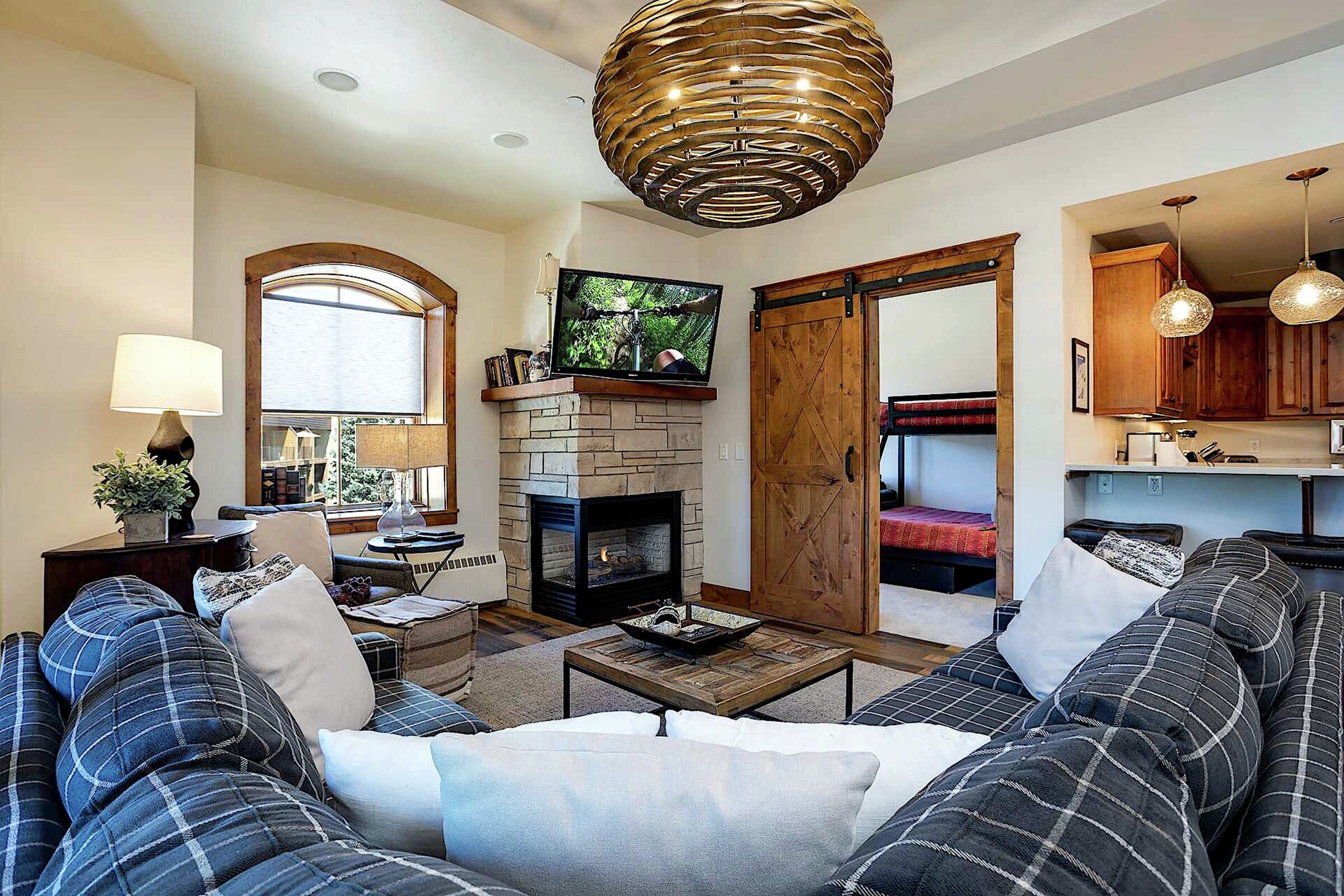 #5D - Living Room