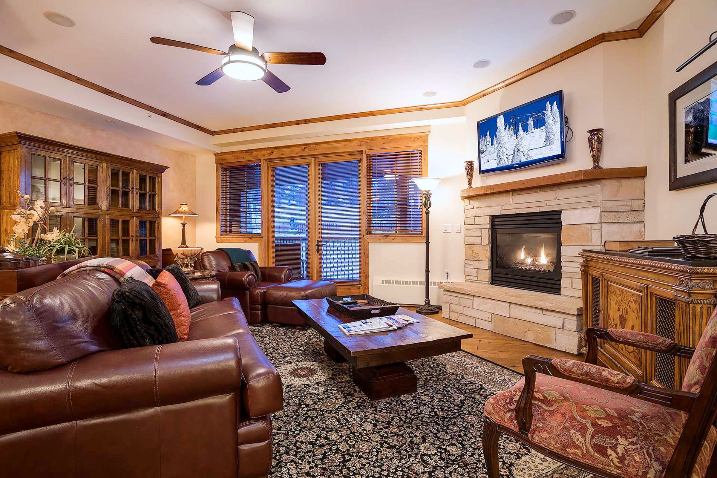 #2E3 - Living Room