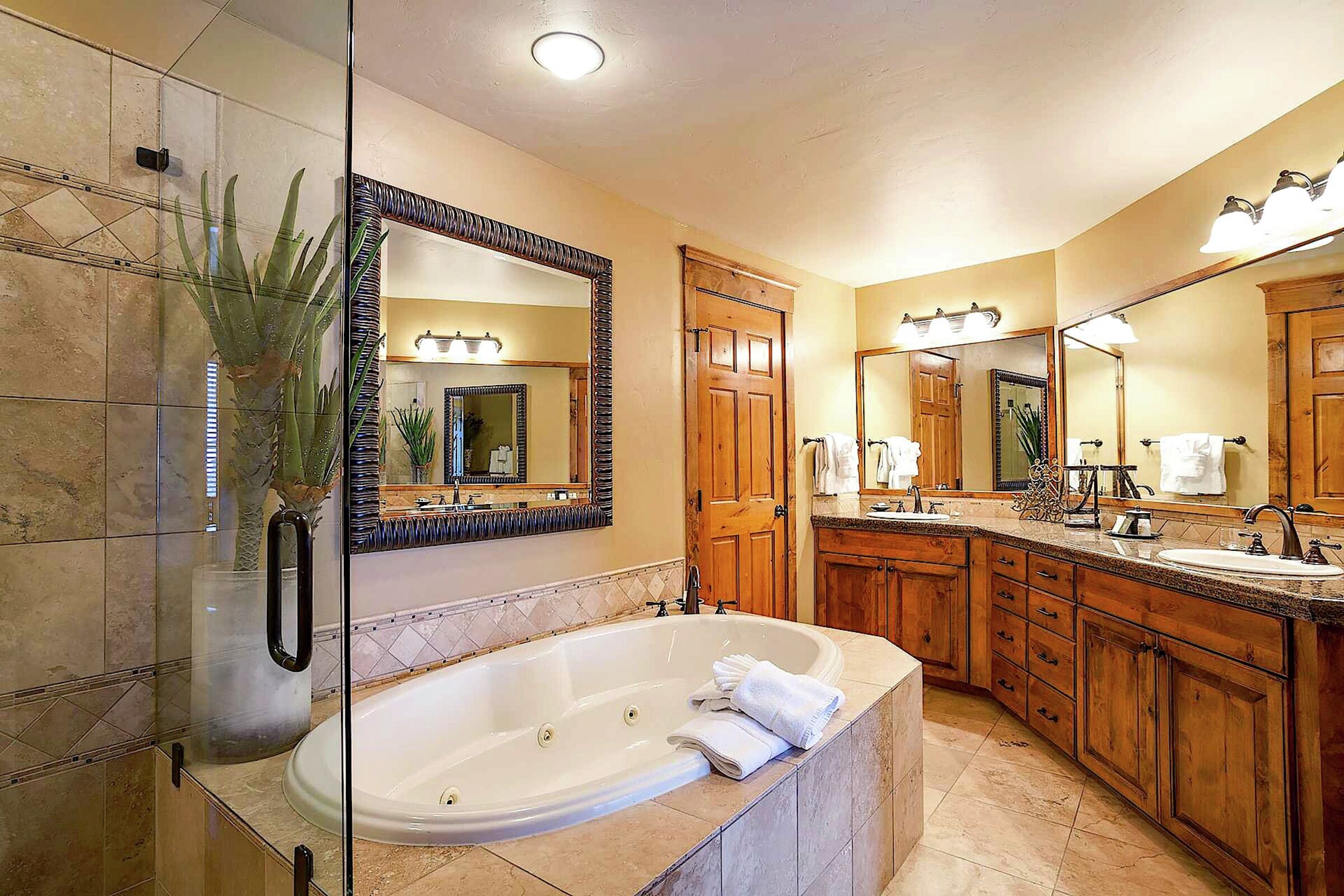 #4B - Bathroom