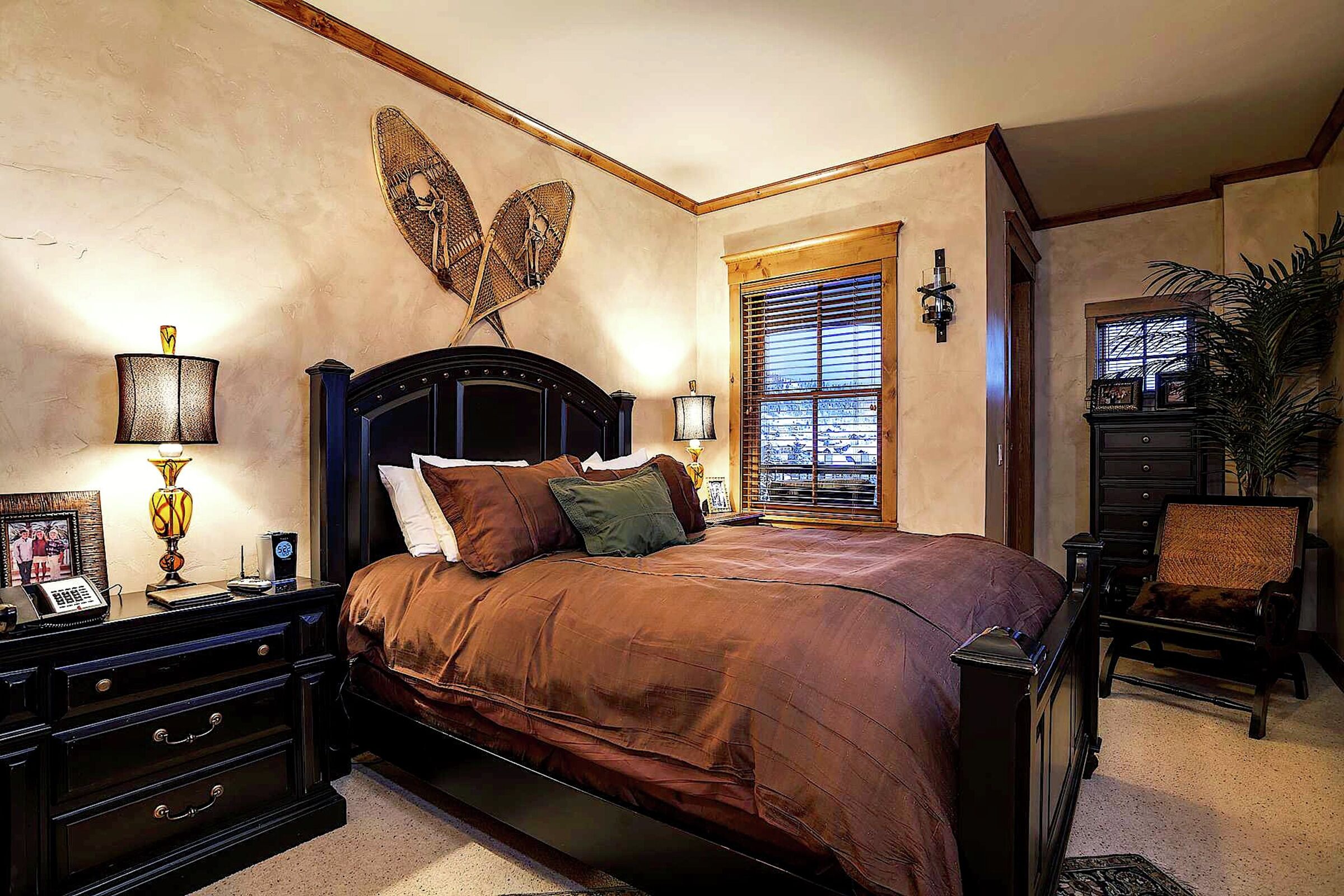 #4B - Bedroom