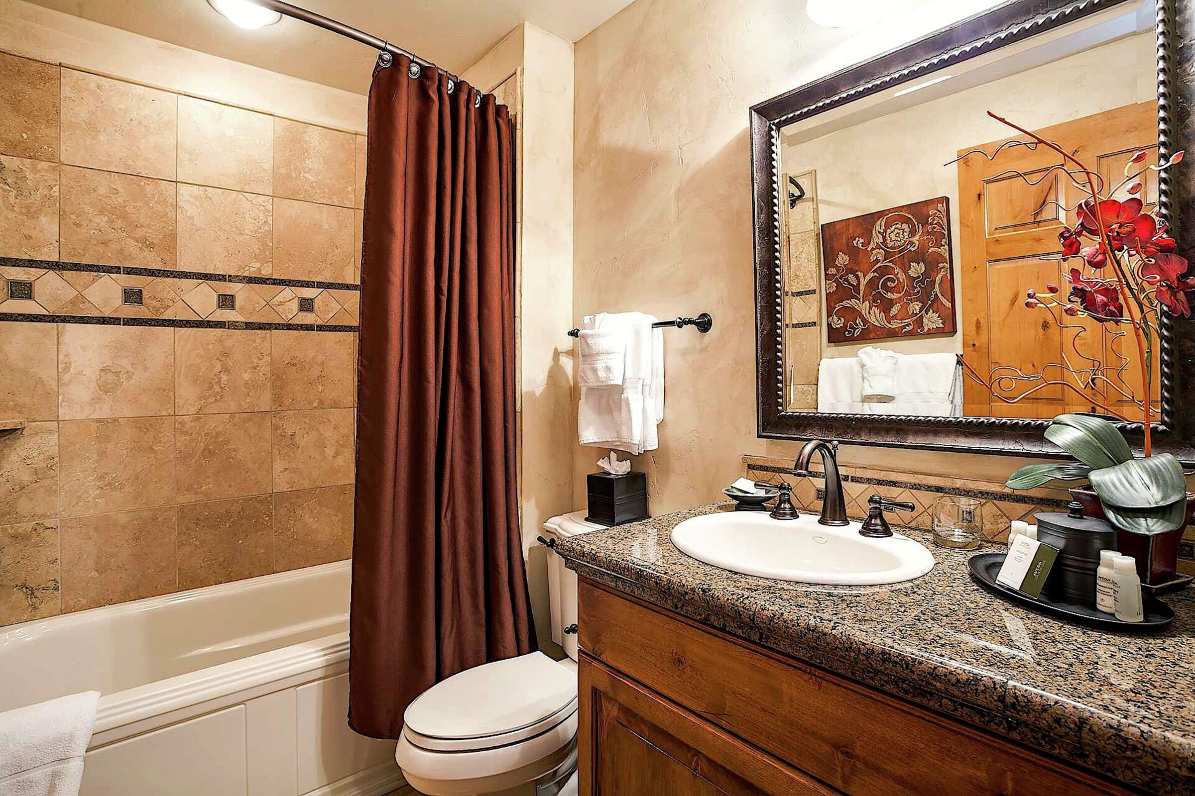 #4B - Bathroom