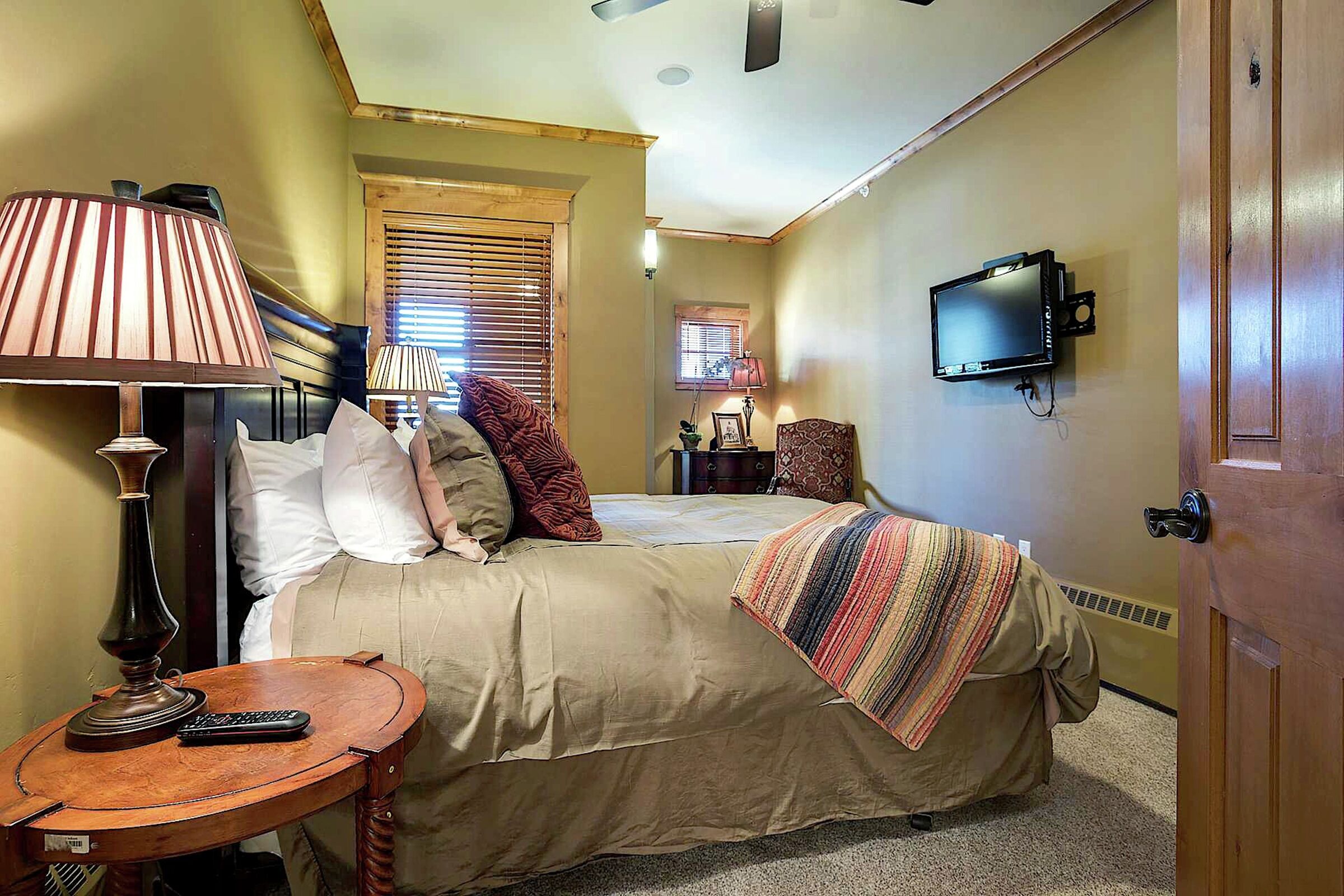 #2A - Bedroom