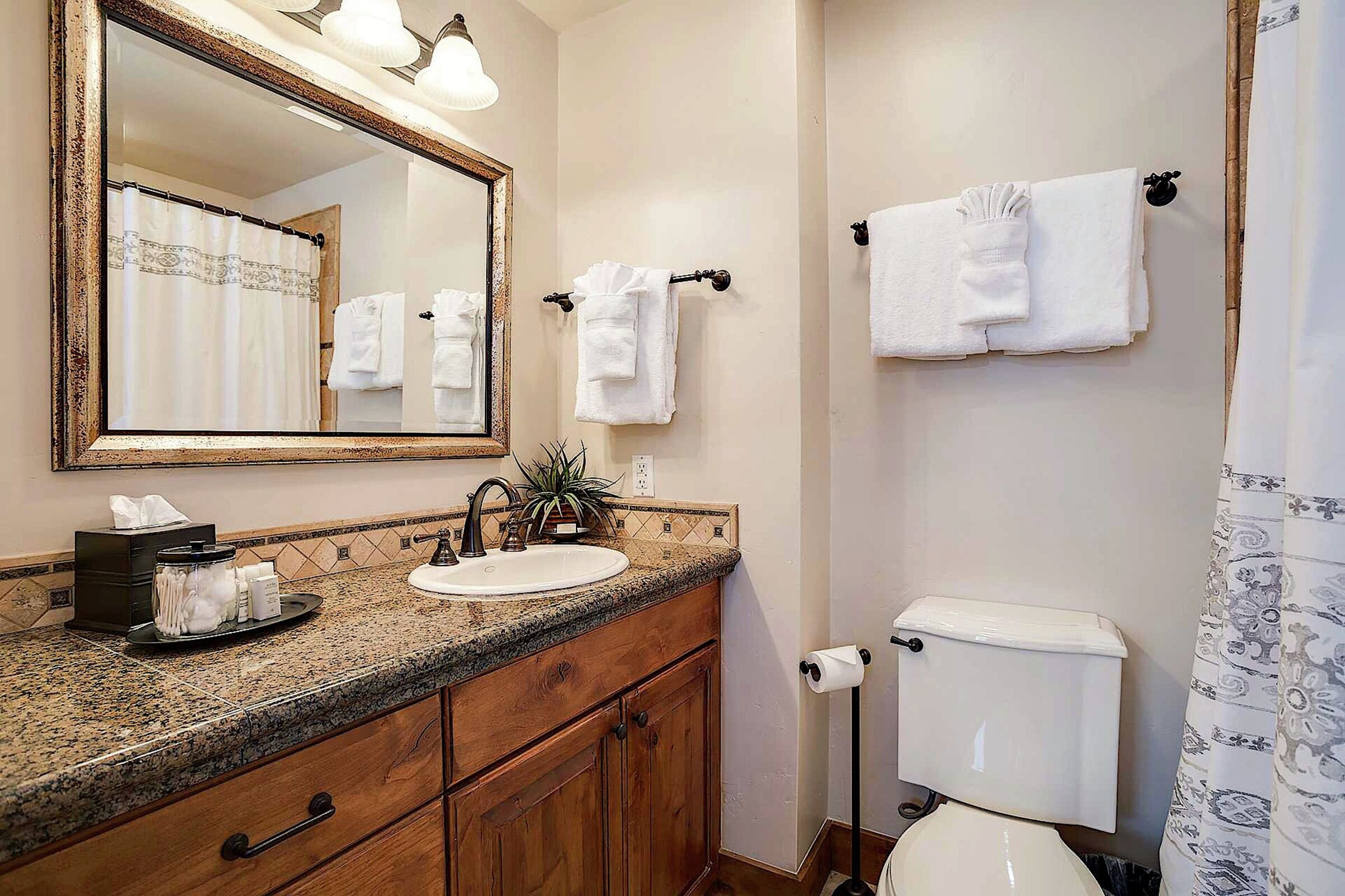 #3E - Bathroom