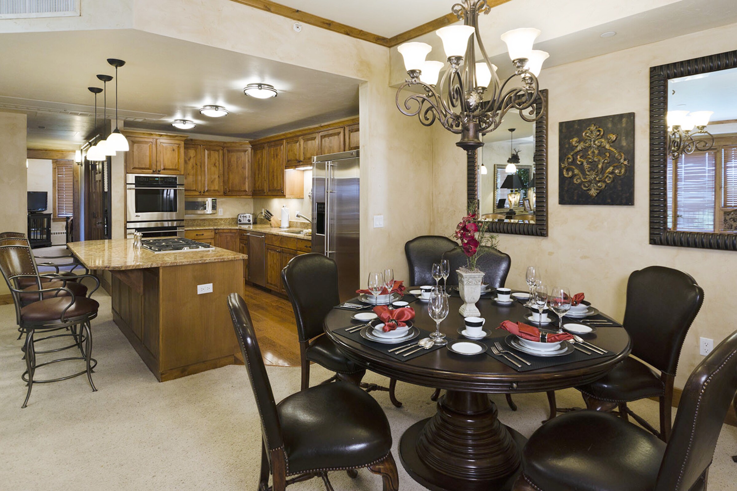 #3A - Dining Room & Kitchen
