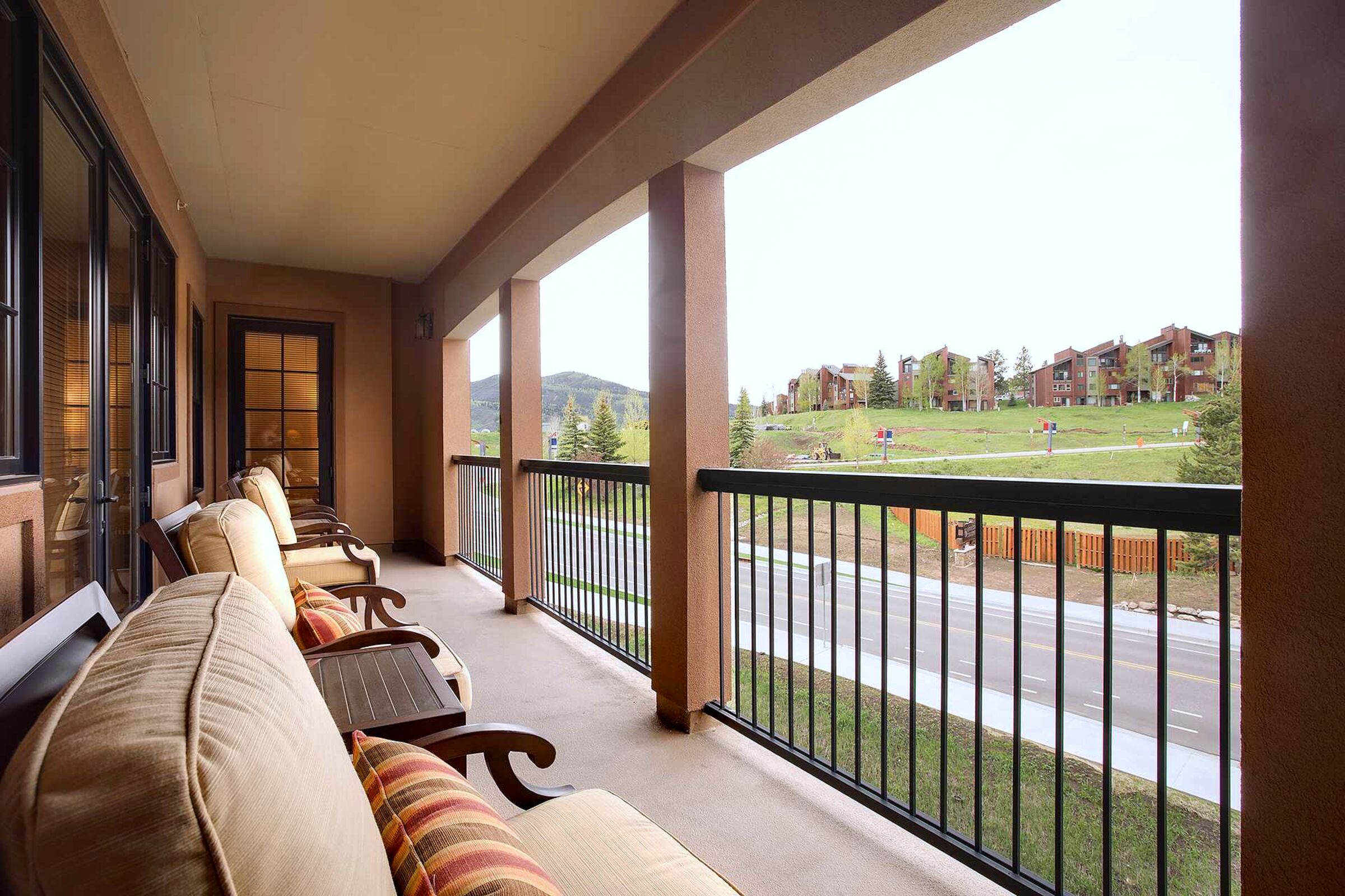 #4E - Balcony