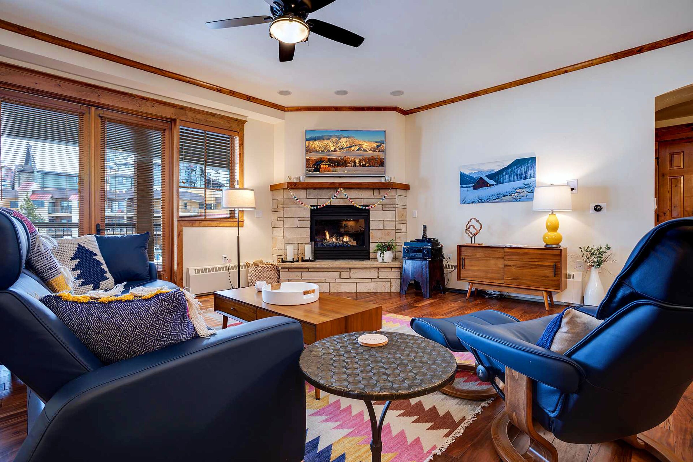 #4E - Living Room