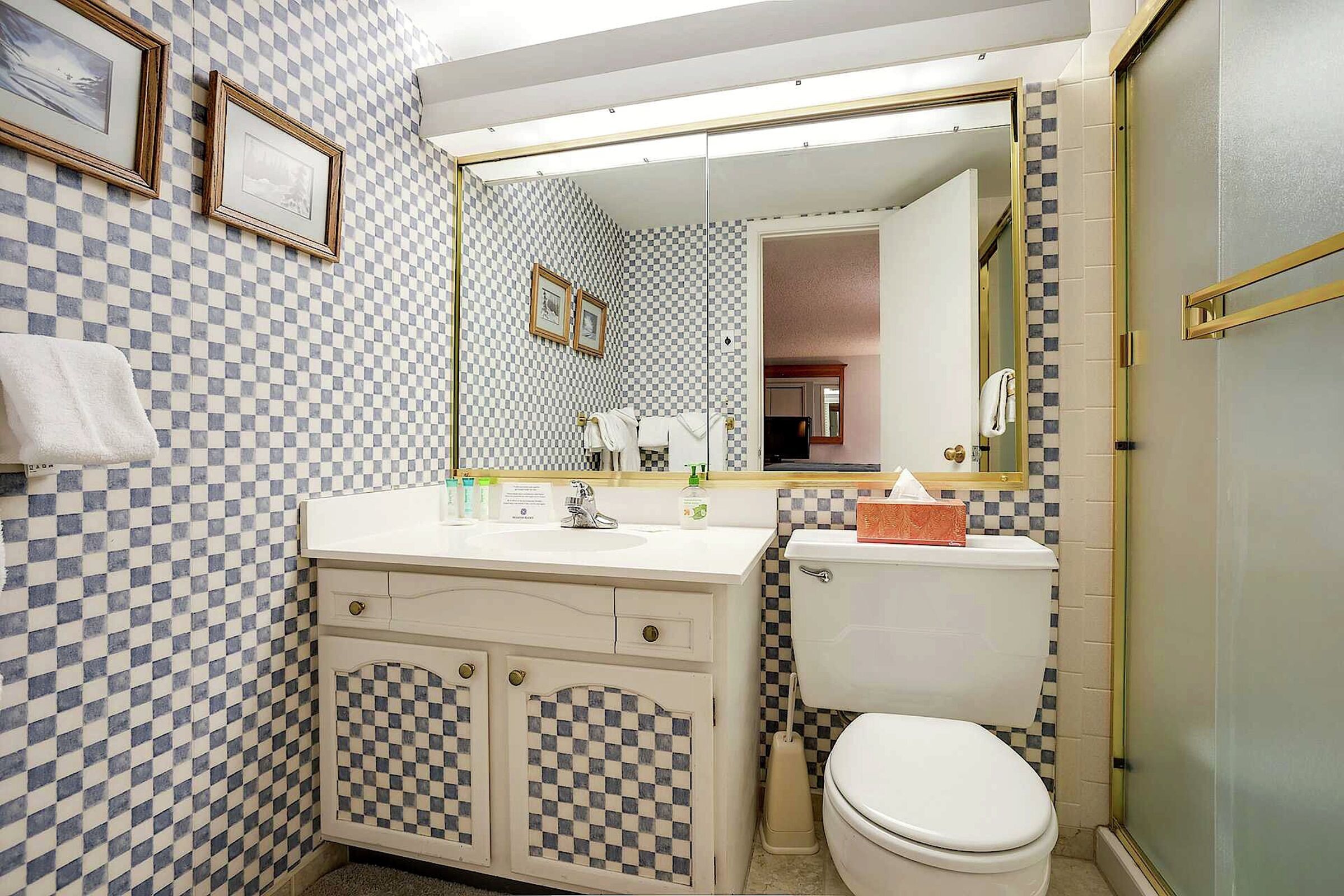 Master Ensuite Bathroom
